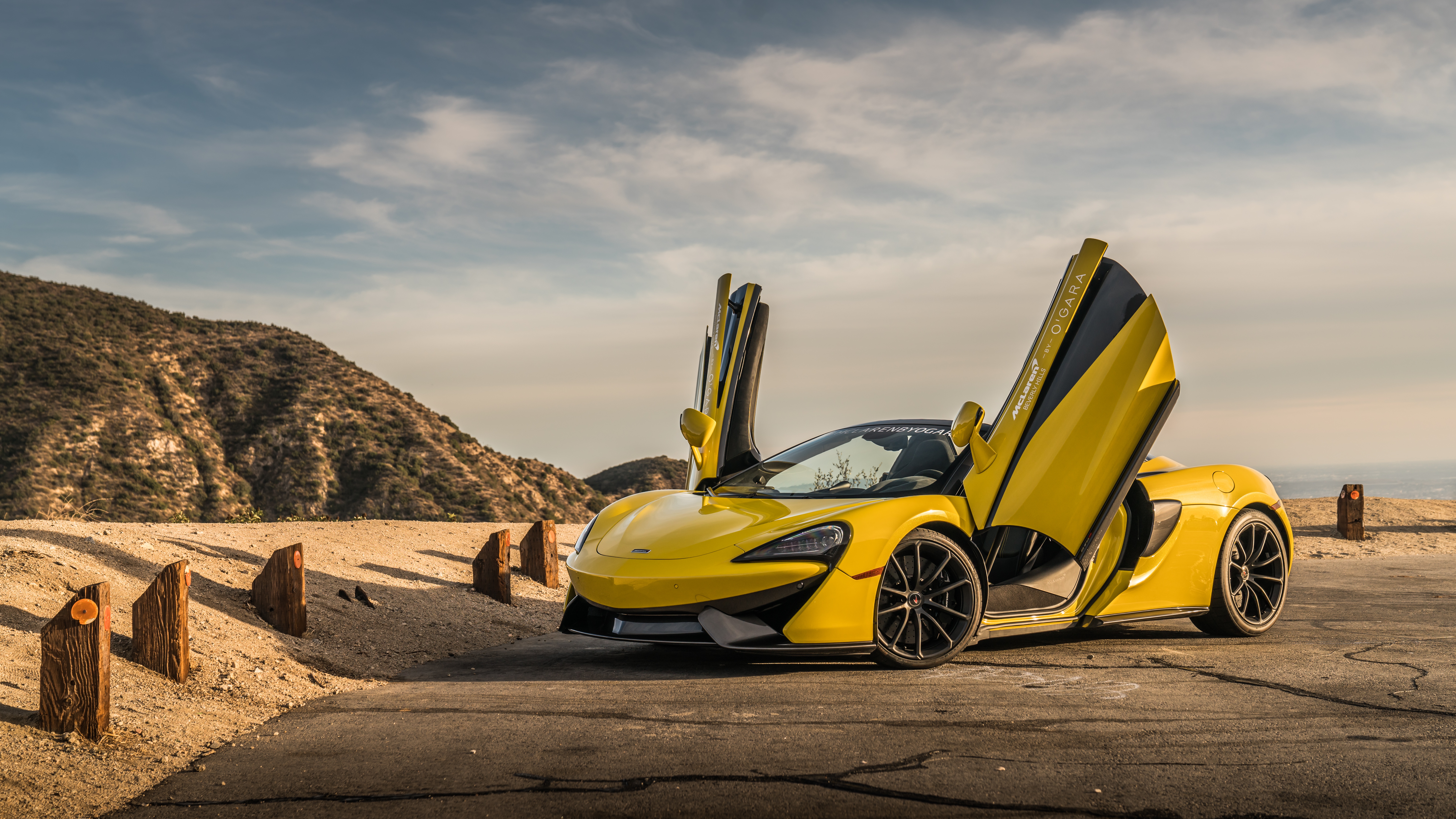 MCLAREN 570 Р¶РµР»С‚С‹Р№