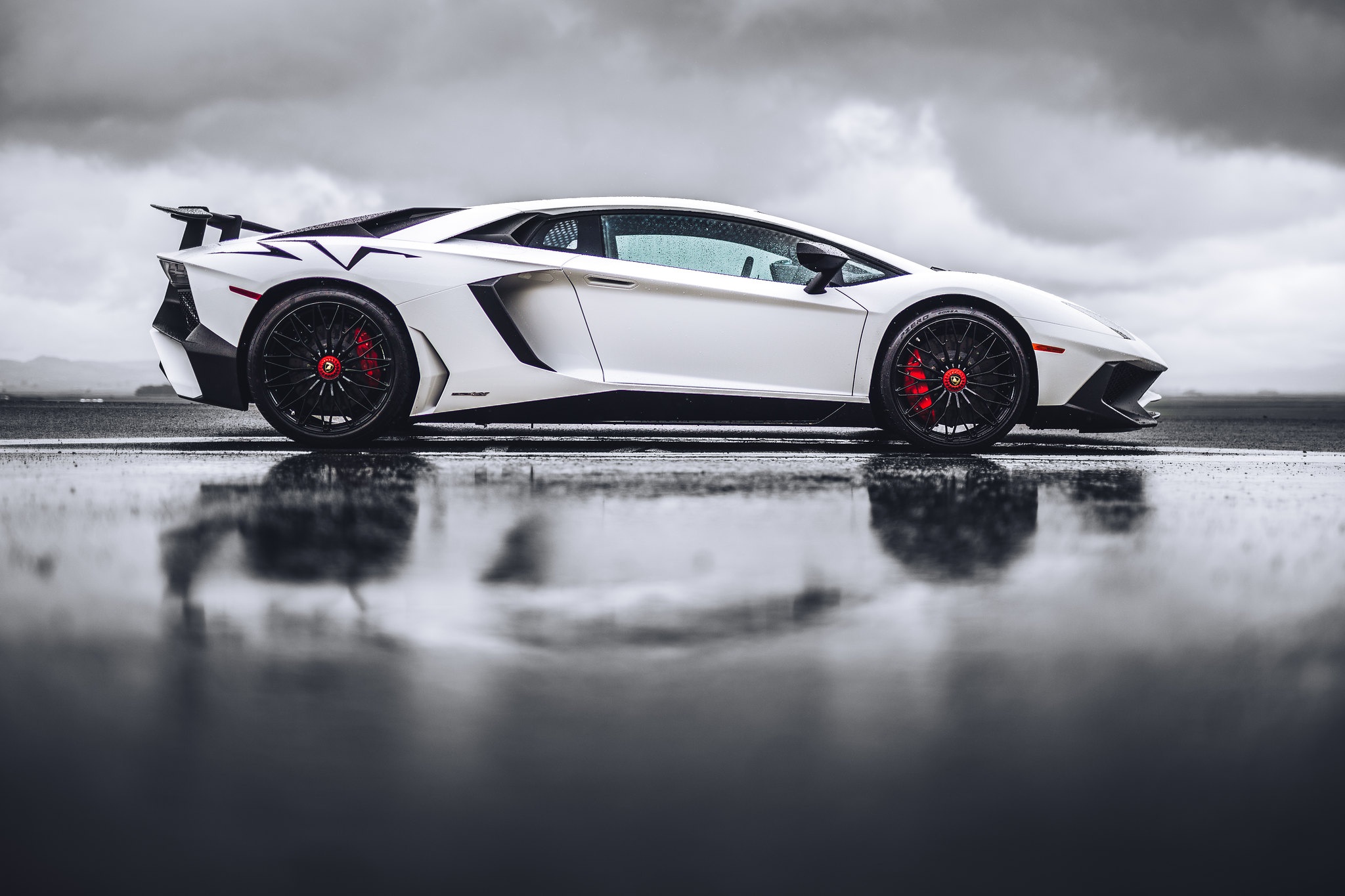 Ламборджини Aventador SVJ 1080