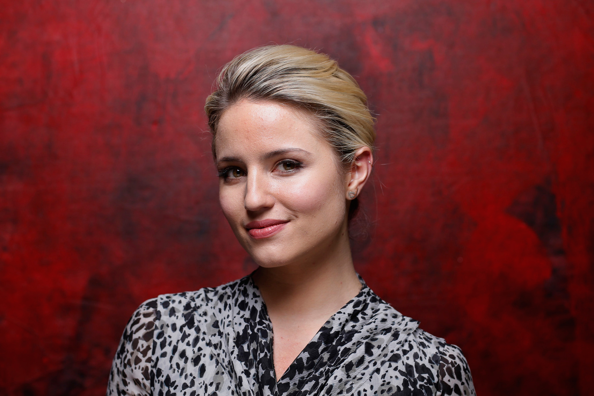 Free download wallpaper Blonde, Celebrity, Actress, Dianna Agron on your PC desktop