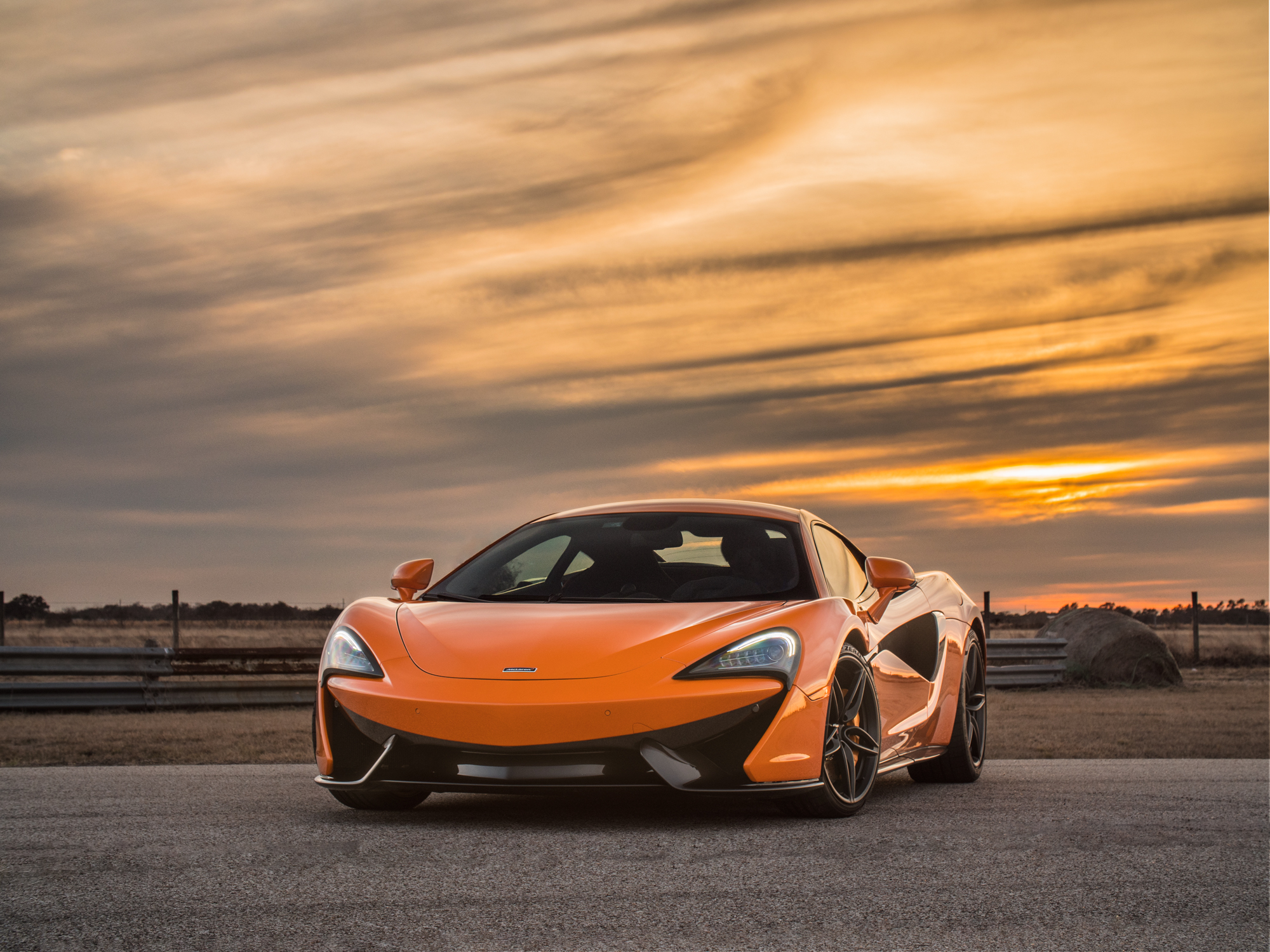 MCLAREN 570s оранжевый