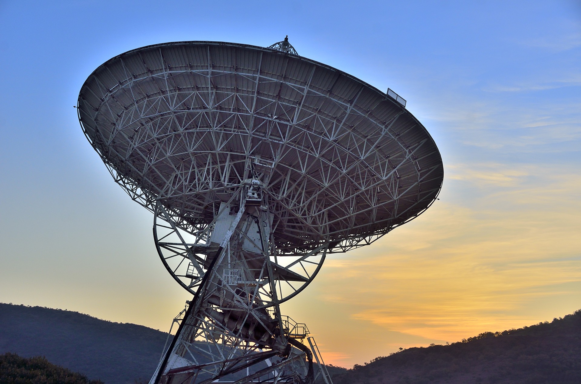 Los mejores fondos de pantalla de Observatorio De Radioastronomía para la pantalla del teléfono