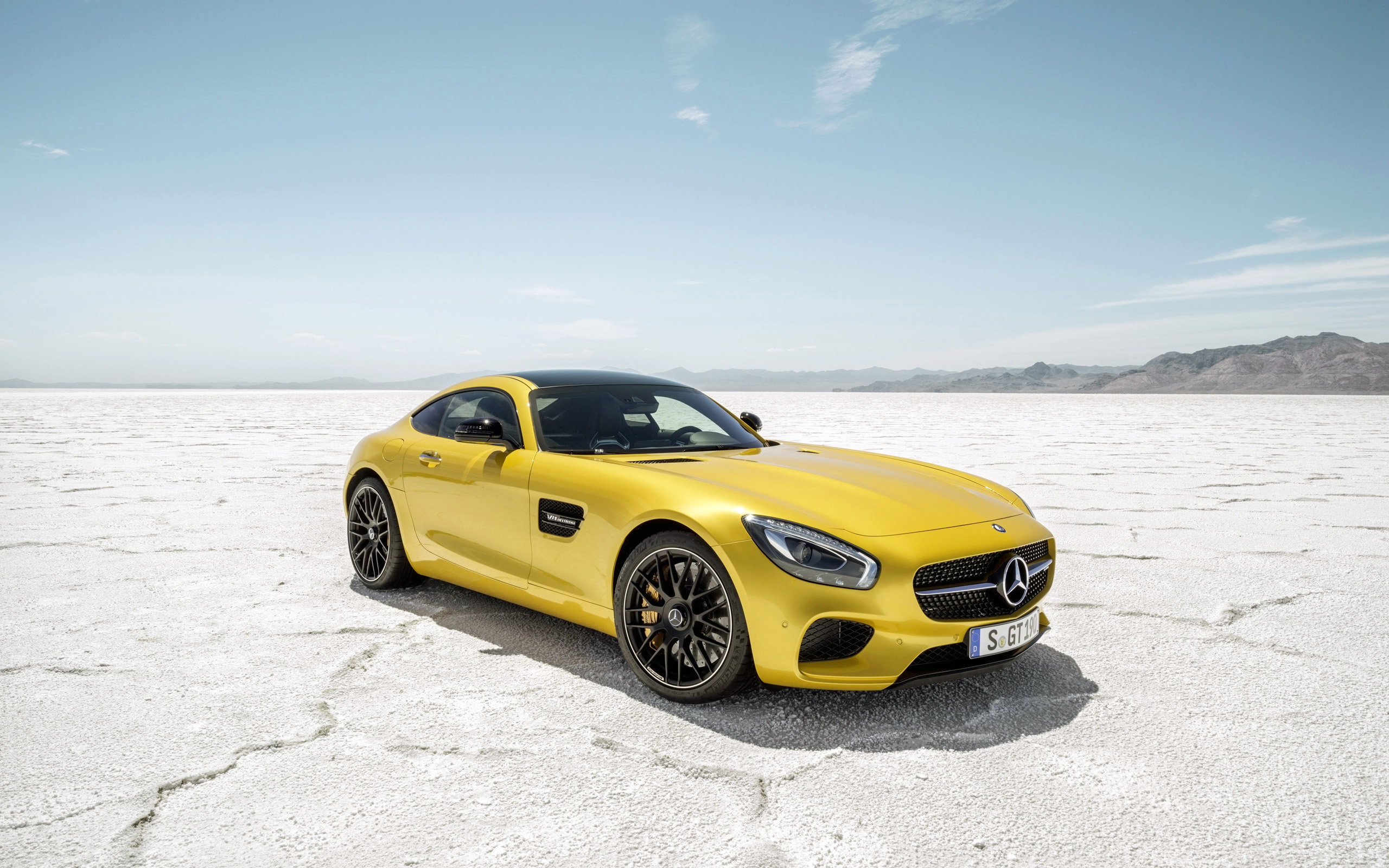 Mercedes AMG gt Yellow 4k