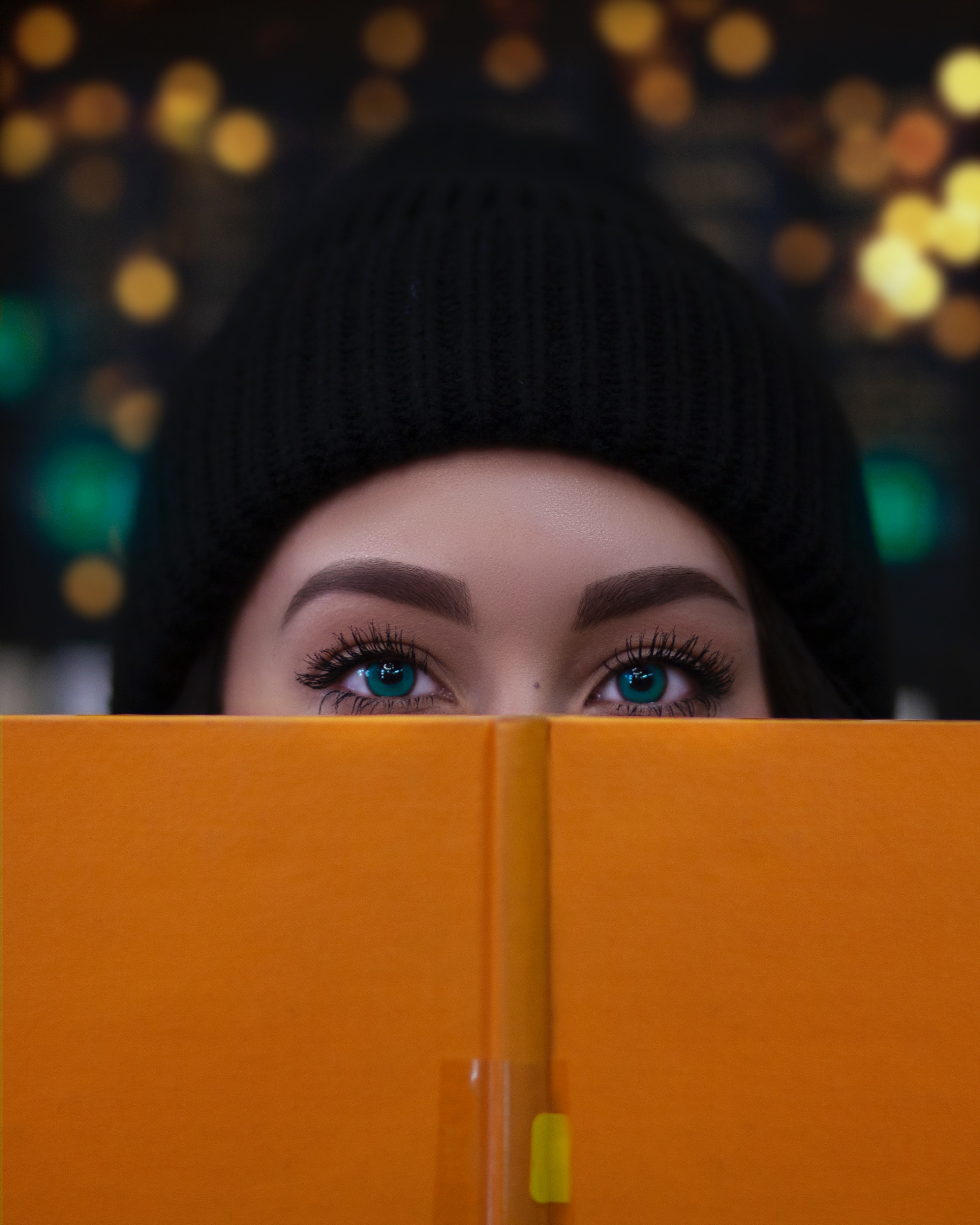 Download mobile wallpaper Miscellanea, Sight, Opinion, Miscellaneous, Girl, Eyes, Book, Face for free.