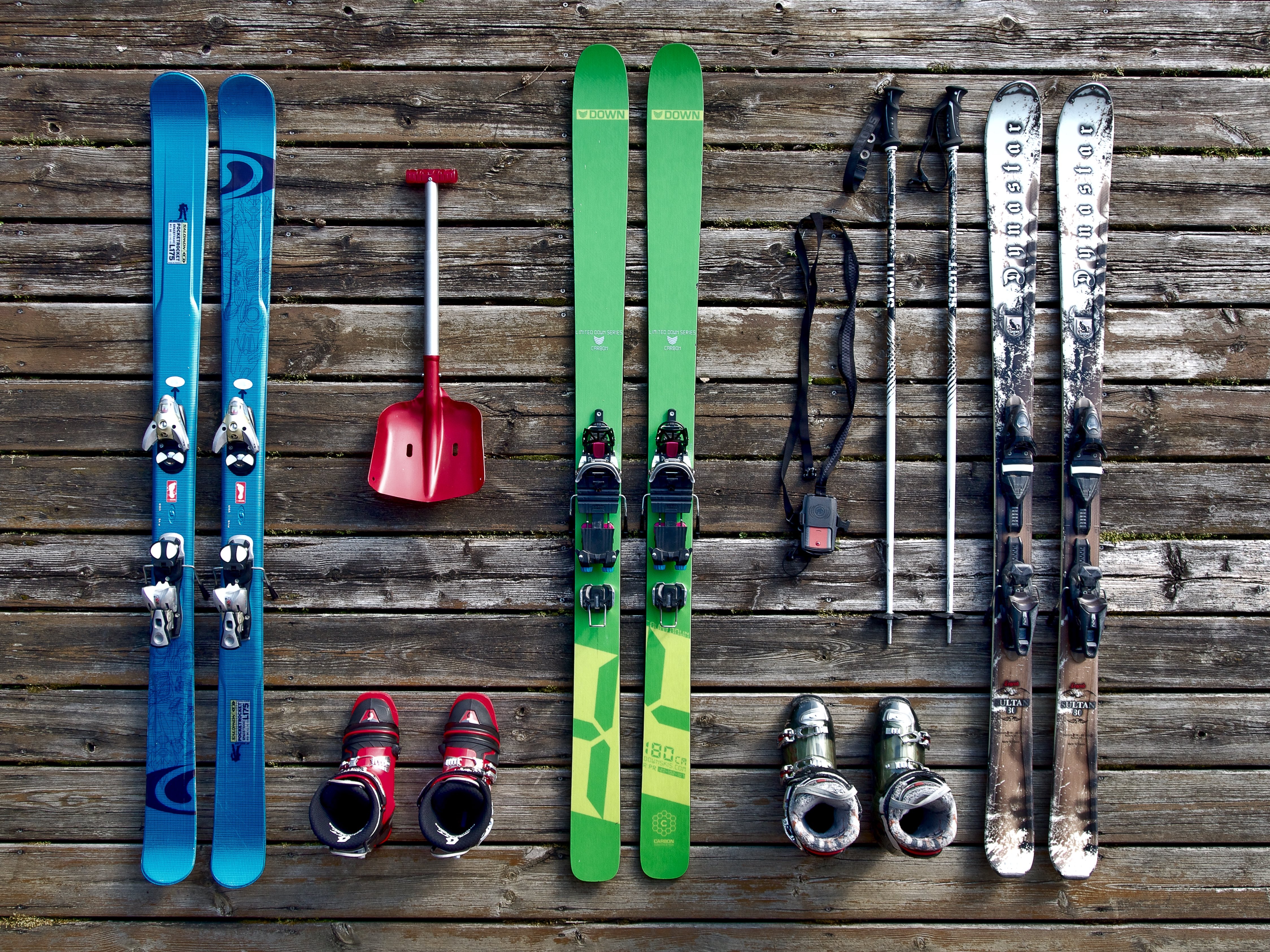 146246 descargar imagen deportes, botas, calzado, equipo, esquiar, esquí: fondos de pantalla y protectores de pantalla gratis