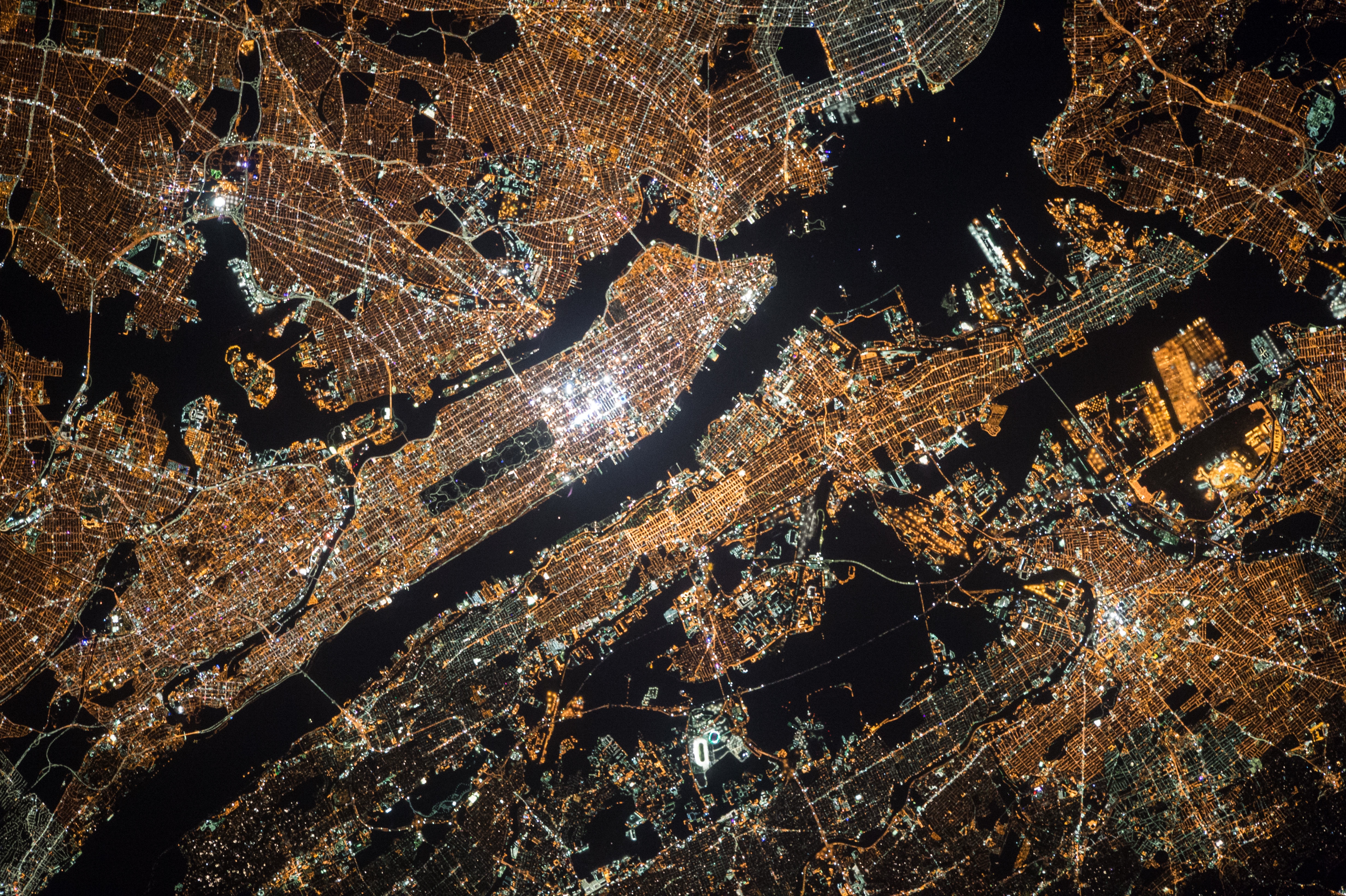 無料モバイル壁紙都市, 街, 光, ニューヨーク, 夜, ニュージャージー, アメリカ合衆国, マンメイド, 街並み, 空中をダウンロードします。