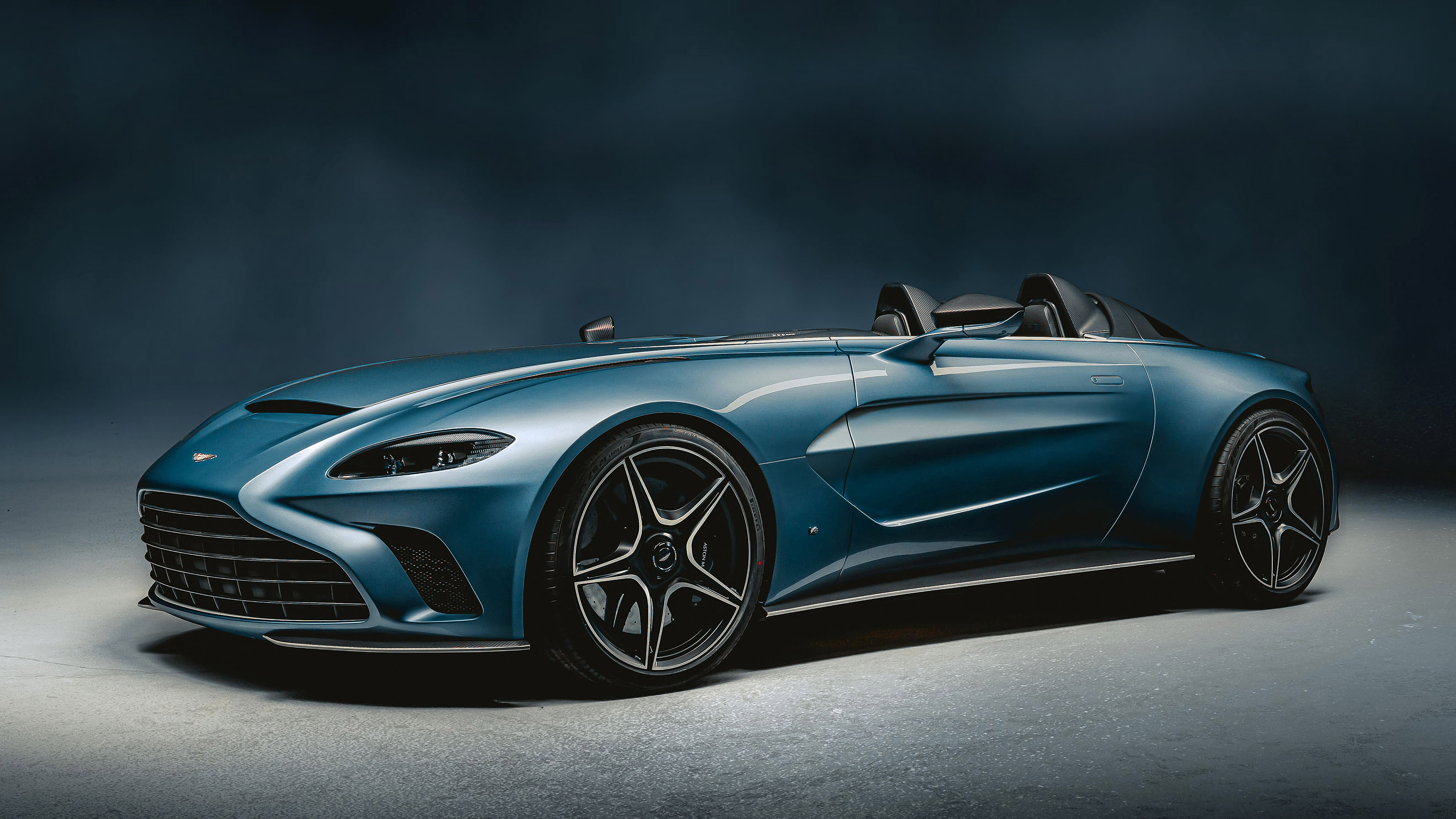 Aston Martin Victor 2021