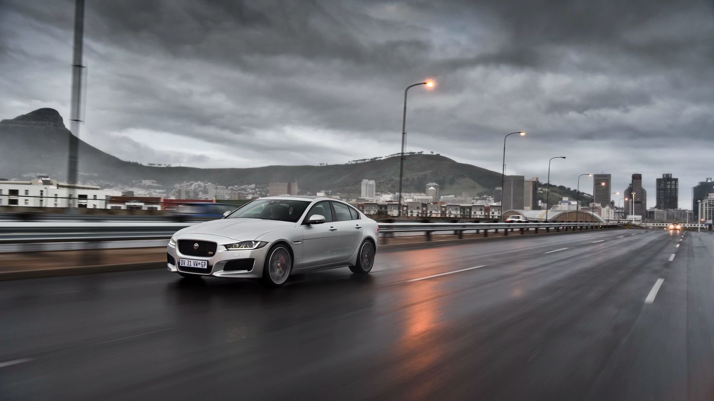 jaguar xf series