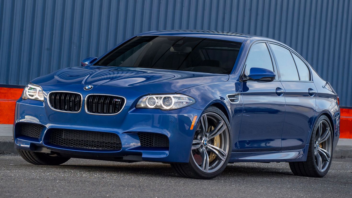 Bmw 5 m. БМВ m5 f10. БМВ м5 ф10. BMW m5 g30. BMW m5 f10 2017.