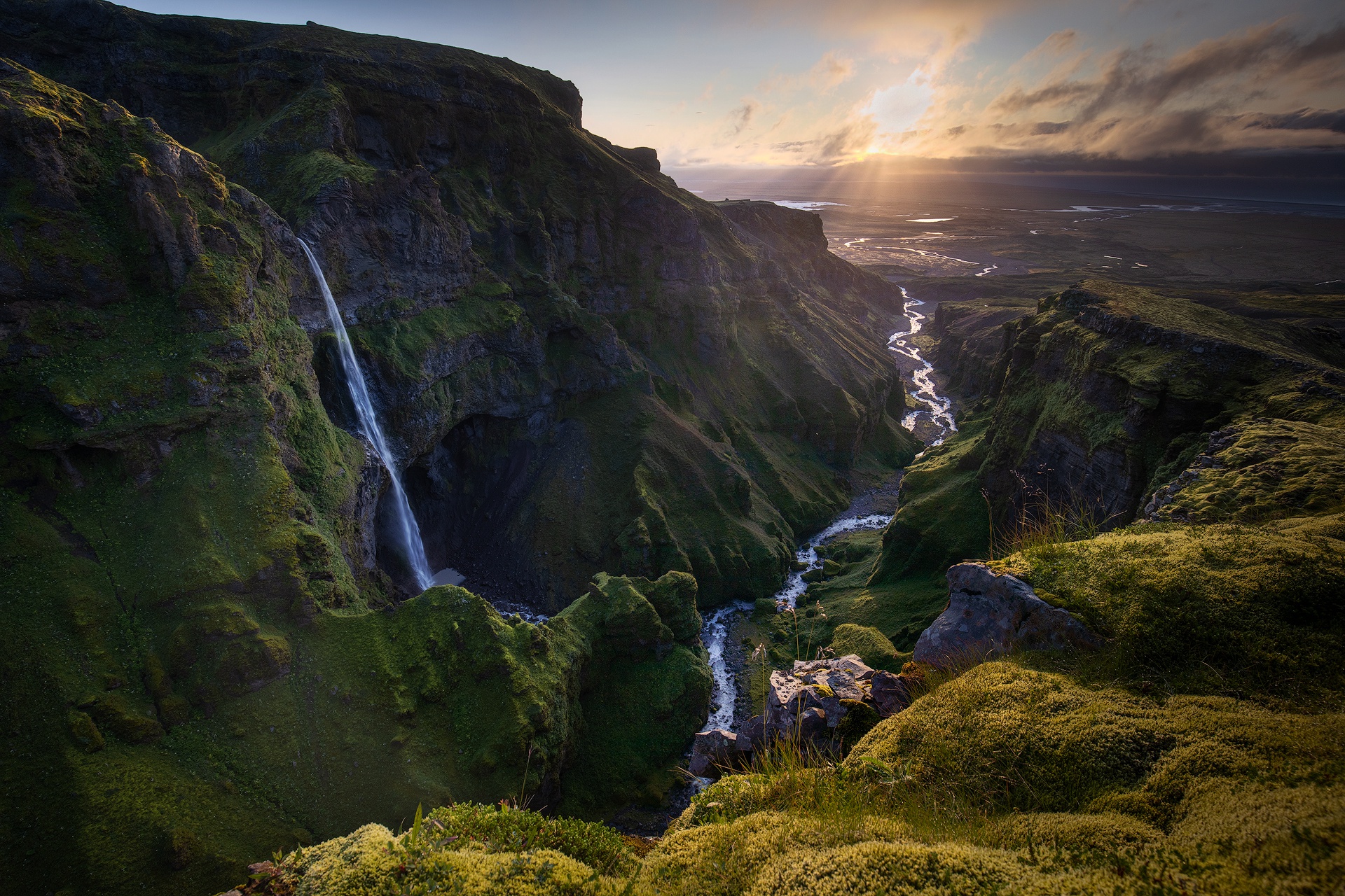 Исландия каньон водопад