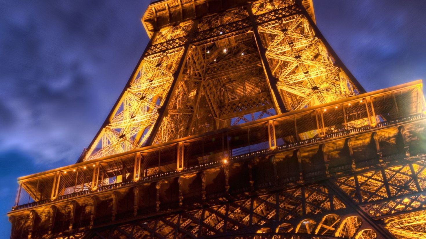 Одна ночь в париже. Ночь в Париже клубы. Франция чудеса света. Роковая ночь в Париже.