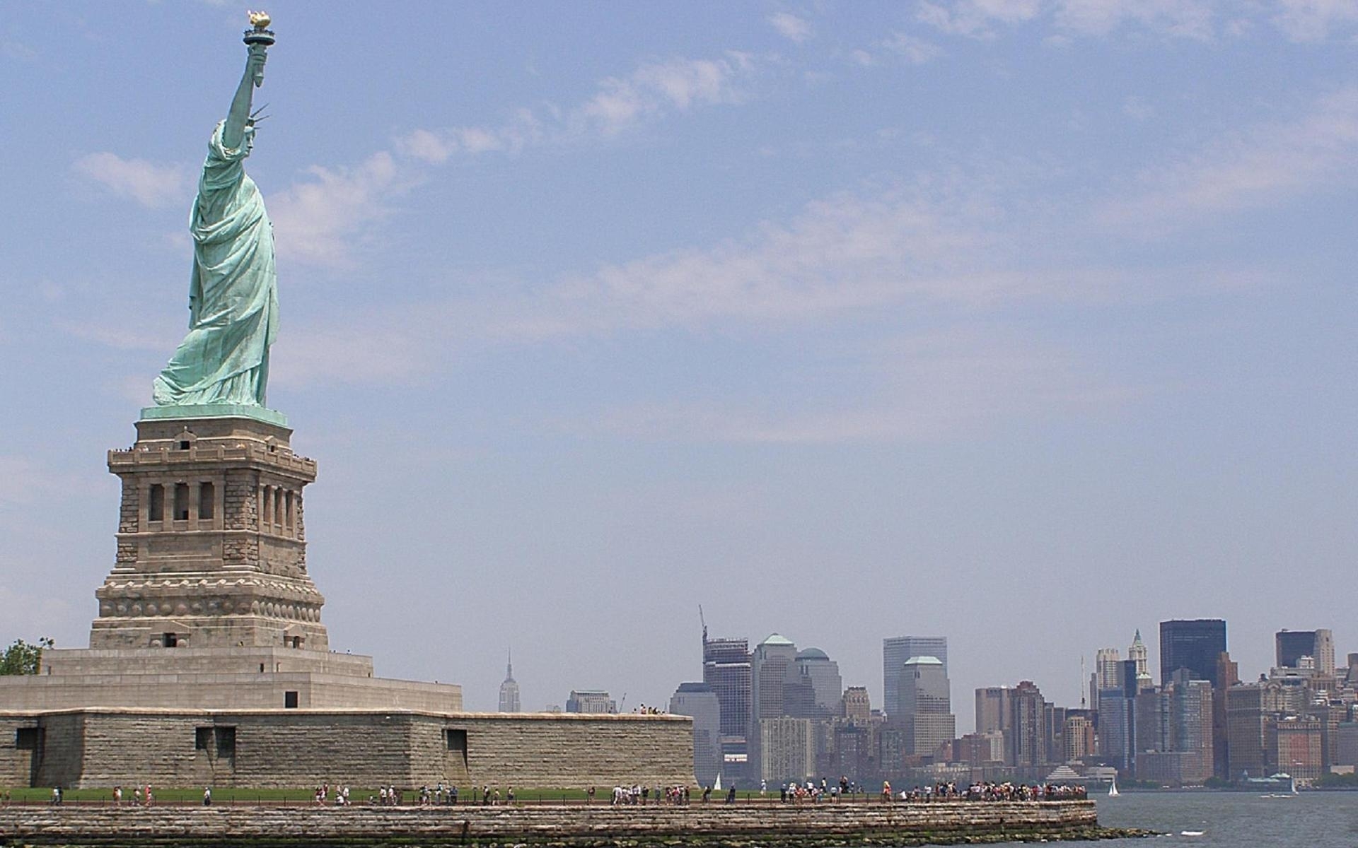 Handy-Wallpaper Landschaft, Statue Of Liberty, Architektur kostenlos herunterladen.