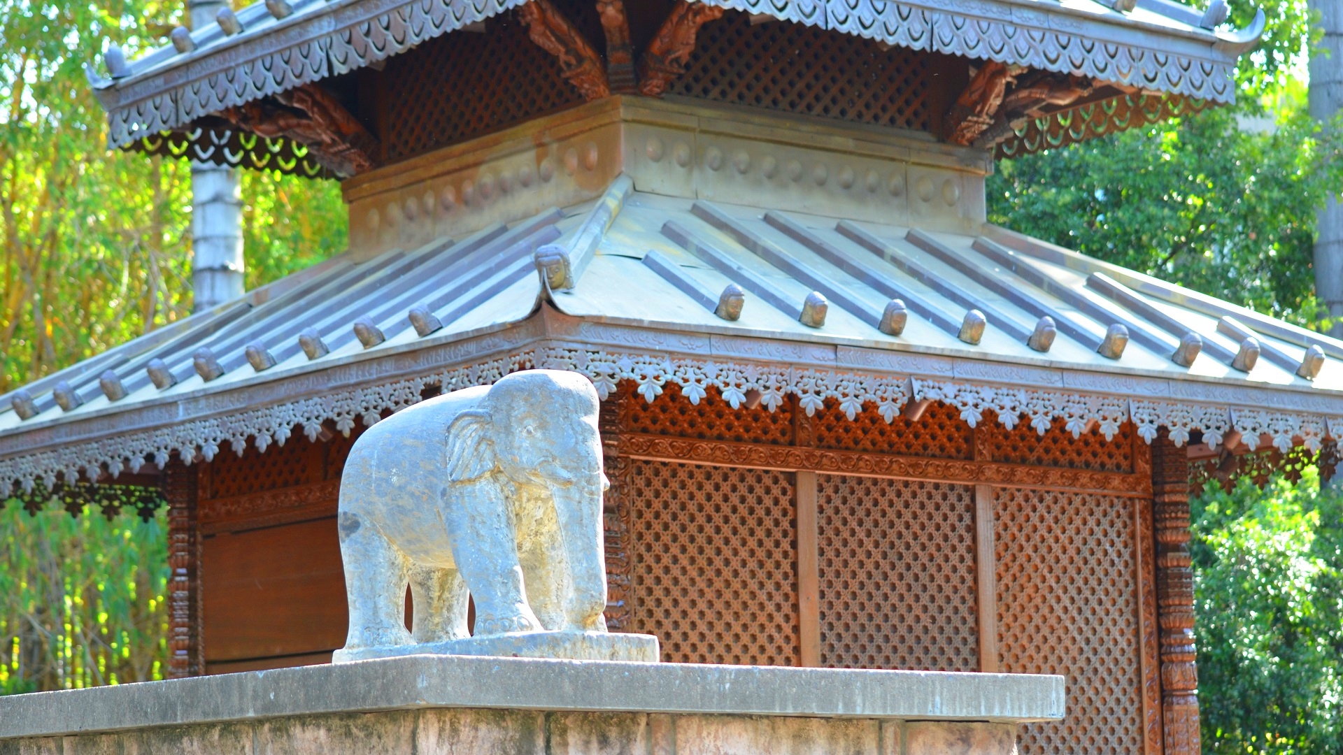 Download mobile wallpaper Architecture, Pagoda, Statue, Elephant, Australia, Brisbane, Man Made, Nepalese Pagoda for free.