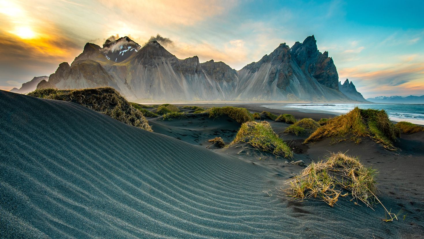 Desert mountain sea. Vestrahorn Исландия. Природа Sand Исландия гора Vestrahorn Mountain. Исландия ландшафт. Пейзажи Исландии 4к.