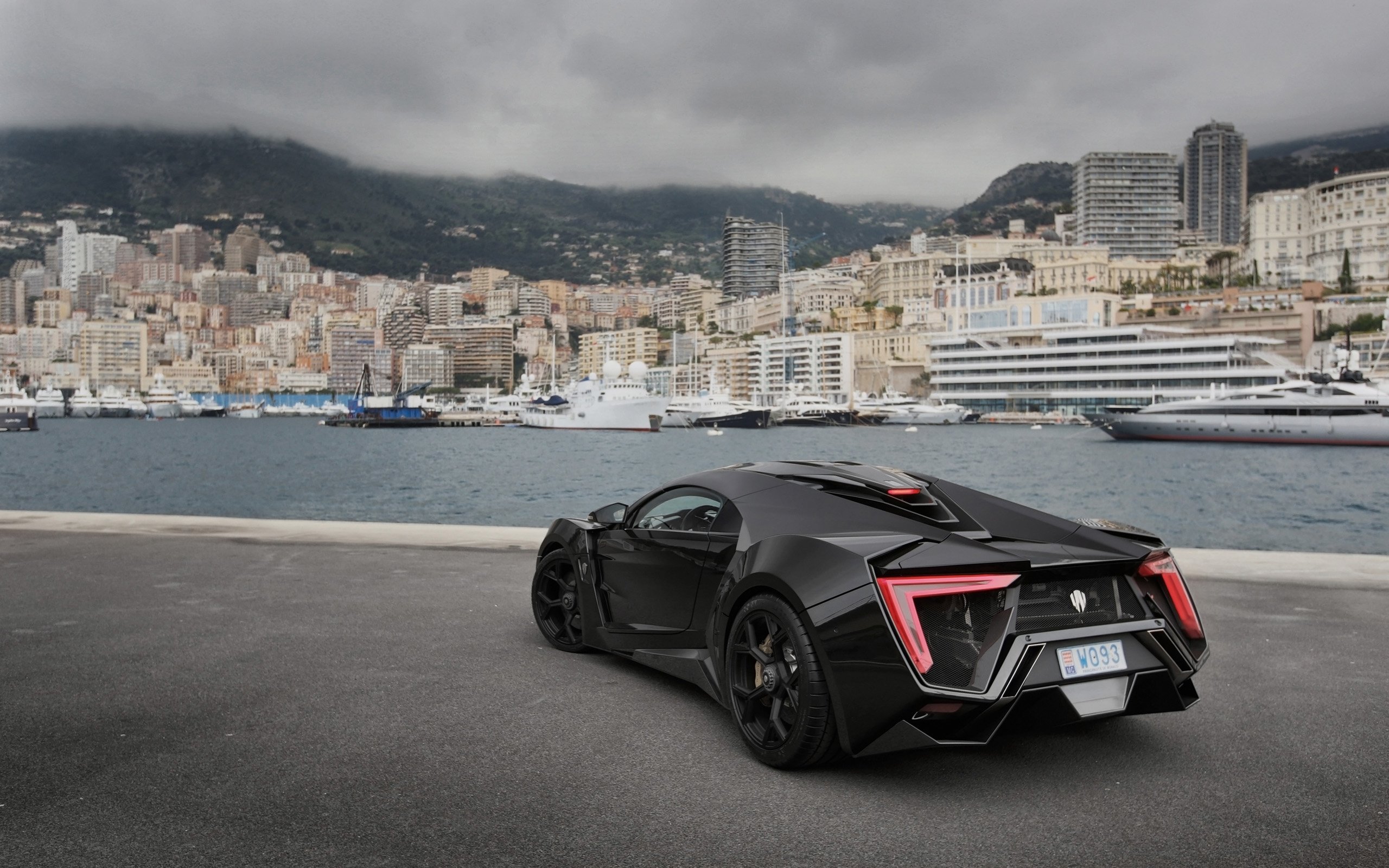 Суперкар Lykan Hypersport