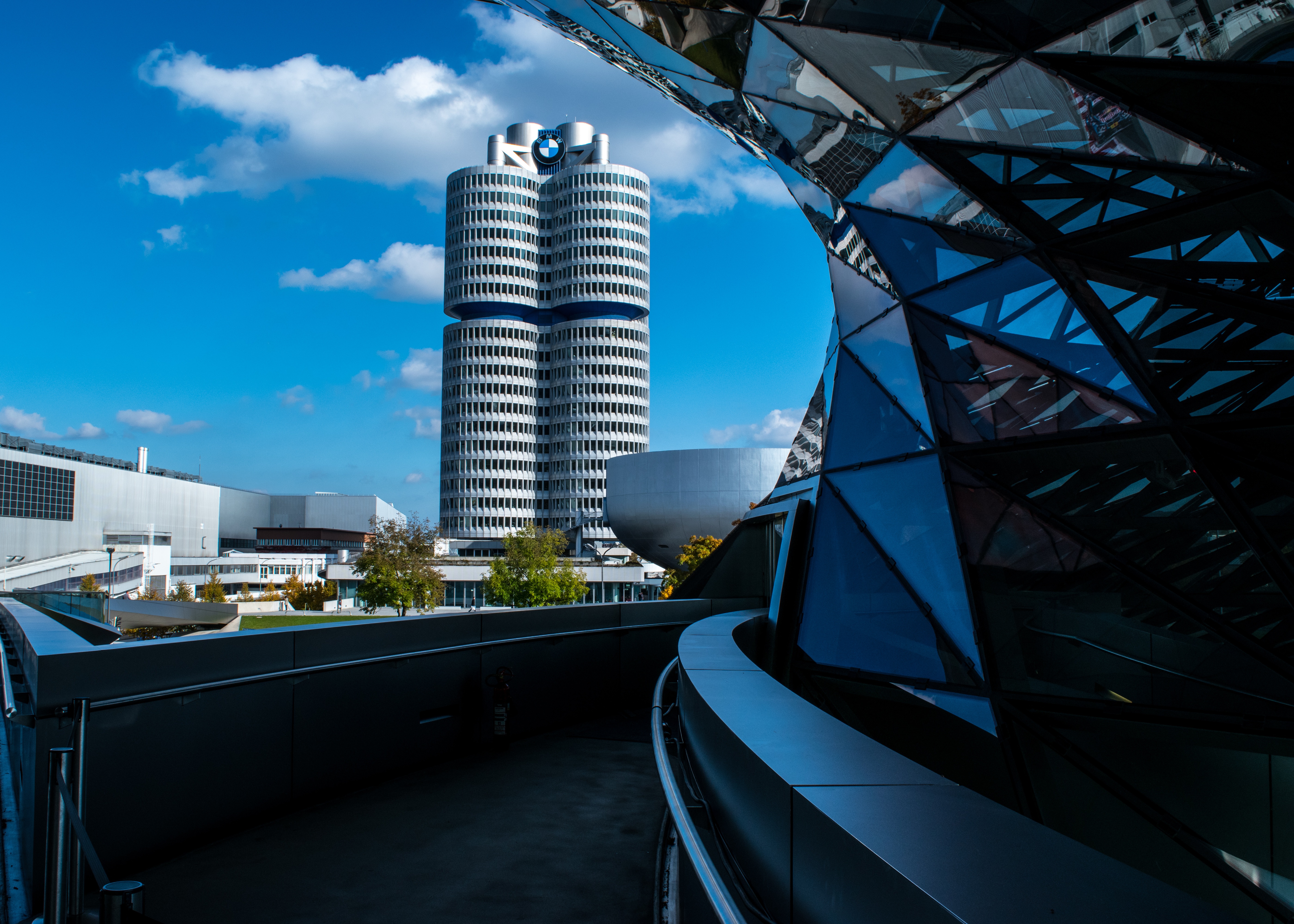 modern, bmw, cities, architecture, building, structure, skyscrapers, up to date QHD