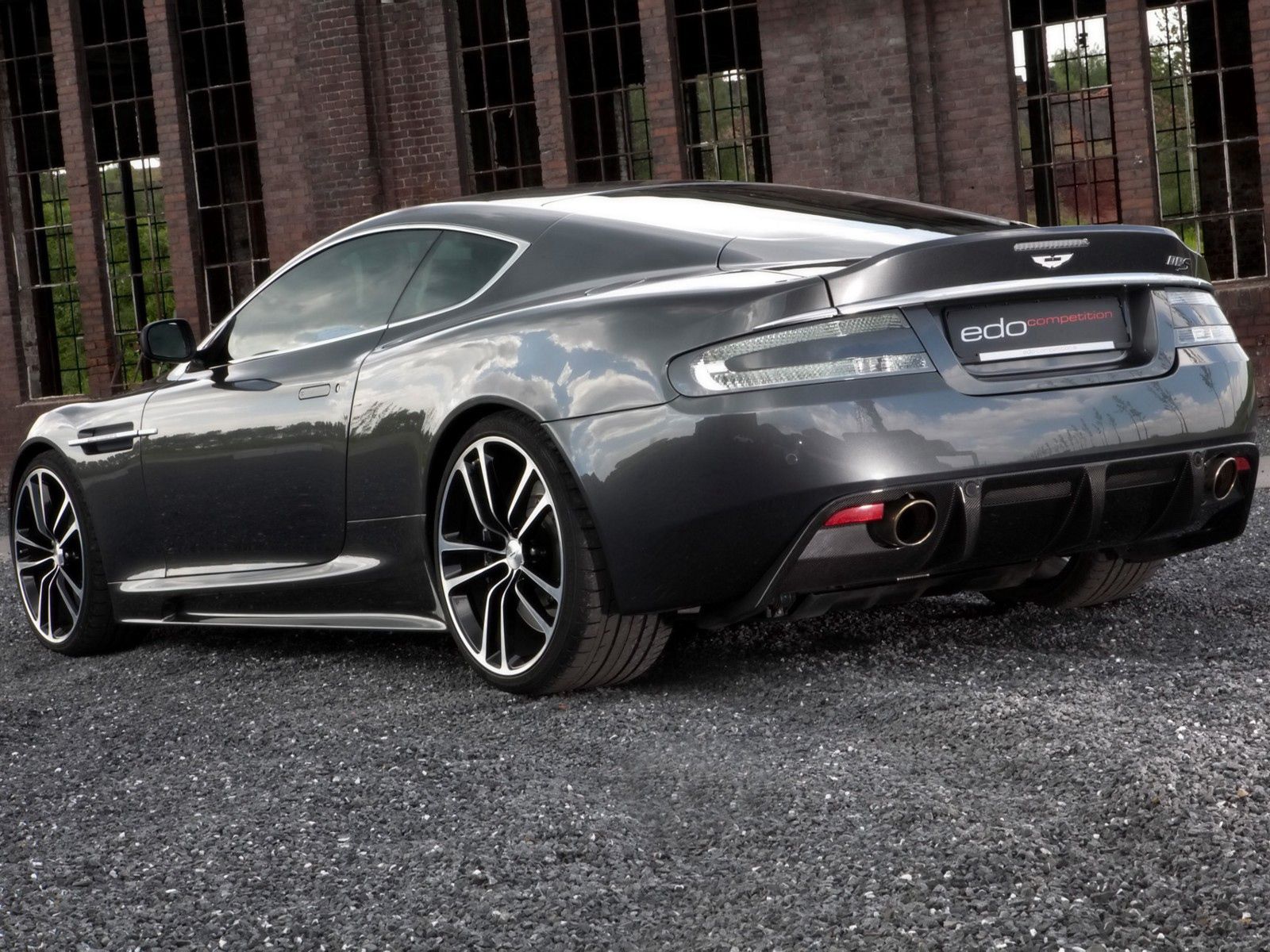 Free HD aston martin, cars, black, building, side view, style, dbs, 2010
