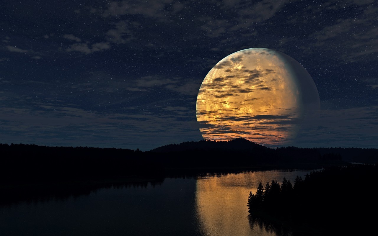 Красивая Луна