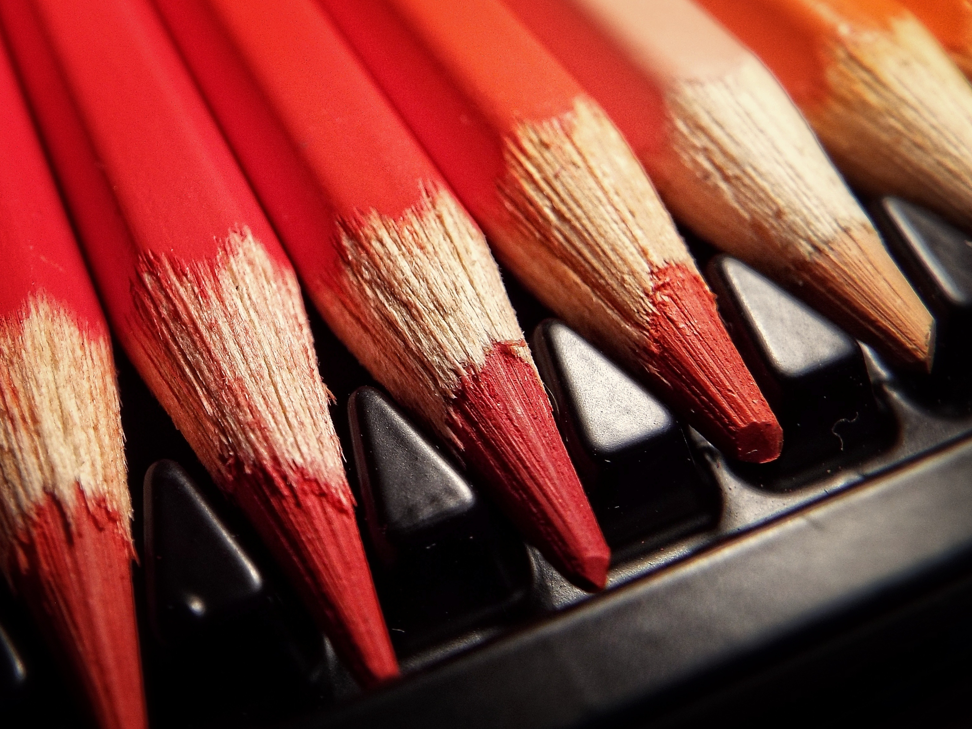 red, miscellanea, miscellaneous, colored pencils, colour pencils, imprisoned, sharpened