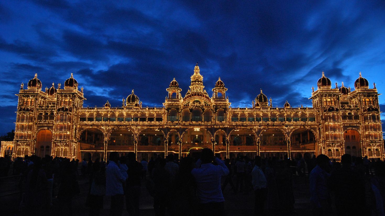 Palace. Mysore Palace. Дворец Индия ночь. Индия дворцы обои. Дворец HD.