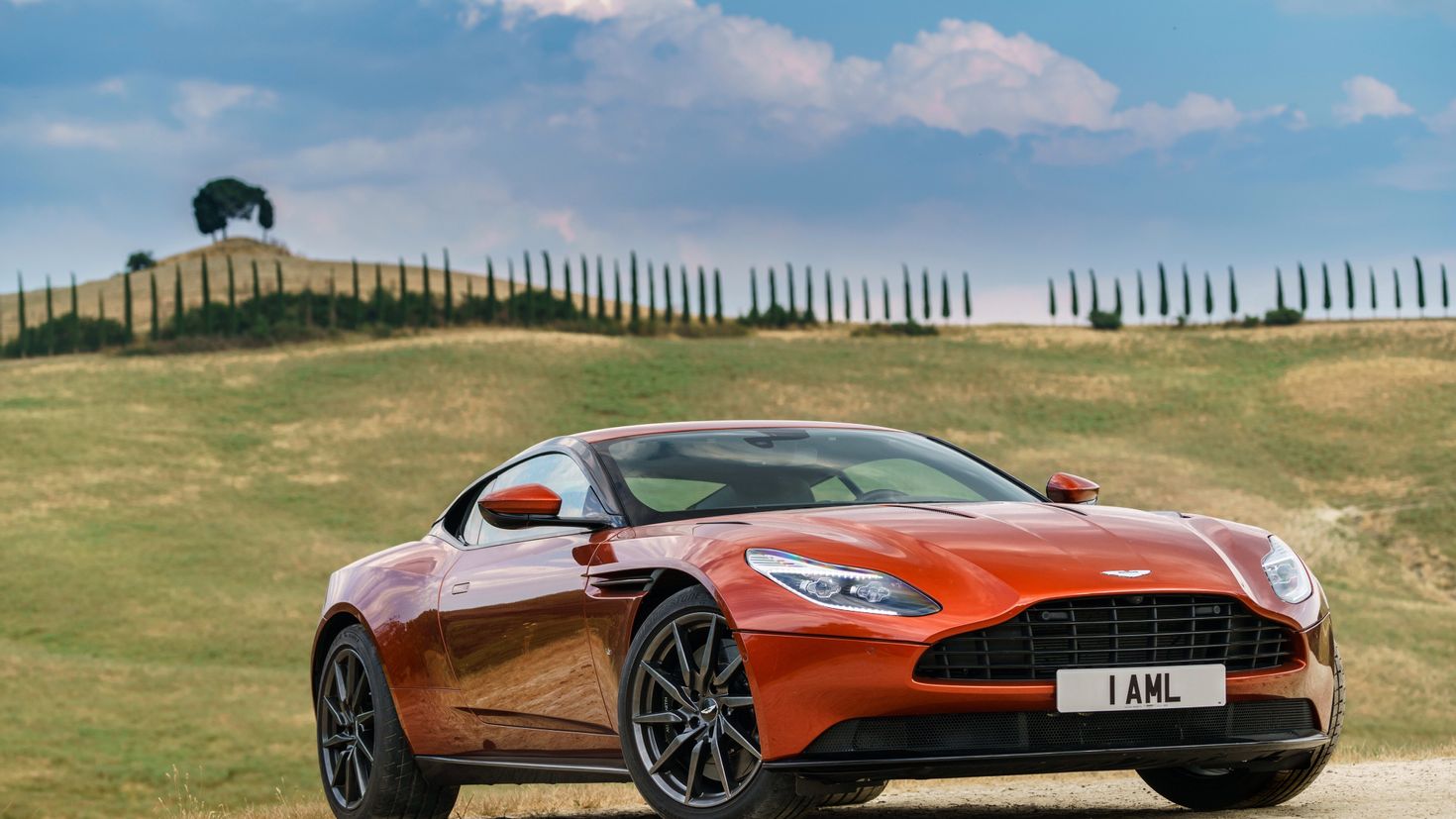 Aston Martin db11 2017