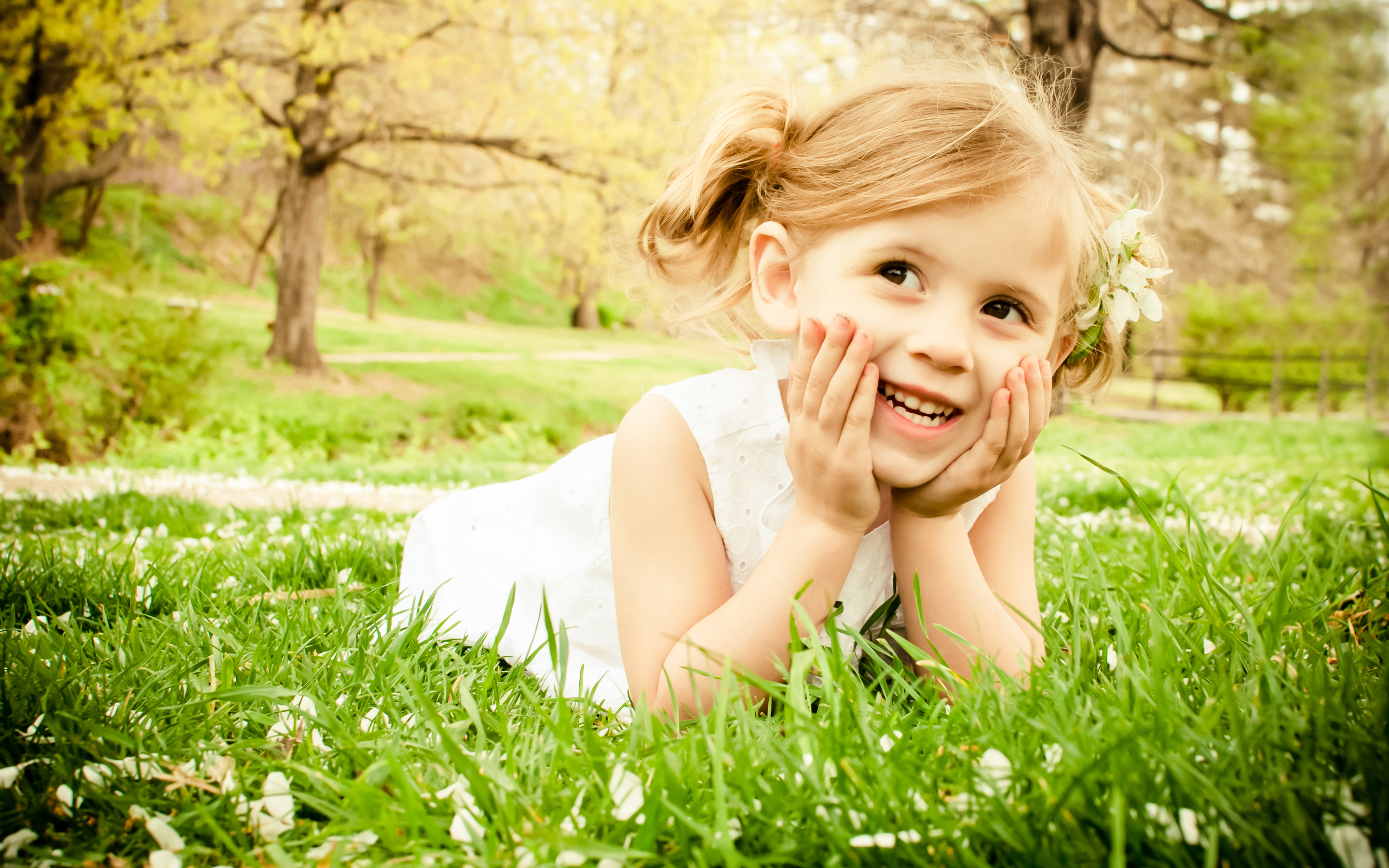 Как научить ребенка красиво улыбаться для фото