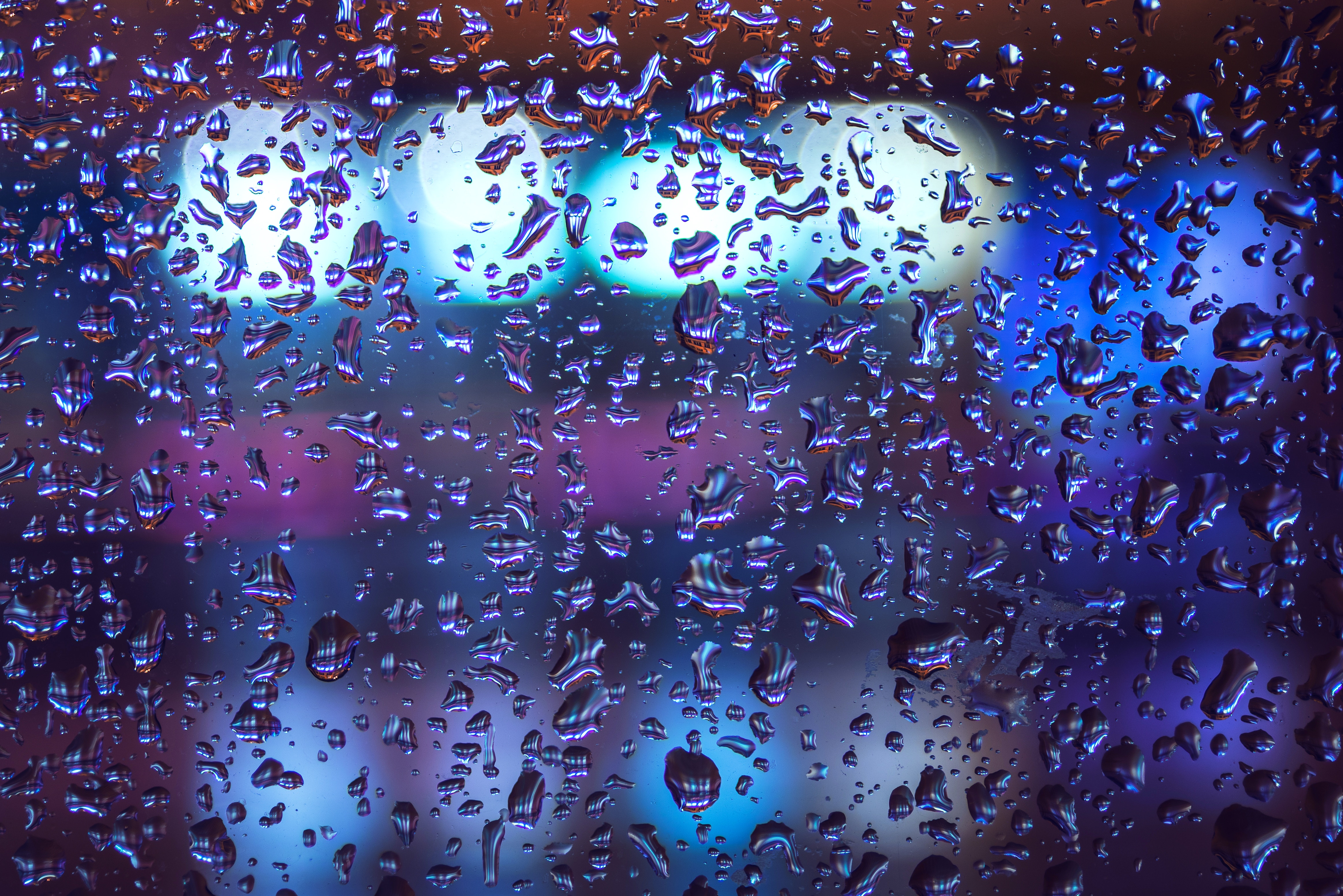 Капли воды на стенках холодильника. Капли на стекле. Капли дождя на стекле. Стекло с каплями. Красивые капли на стекле.