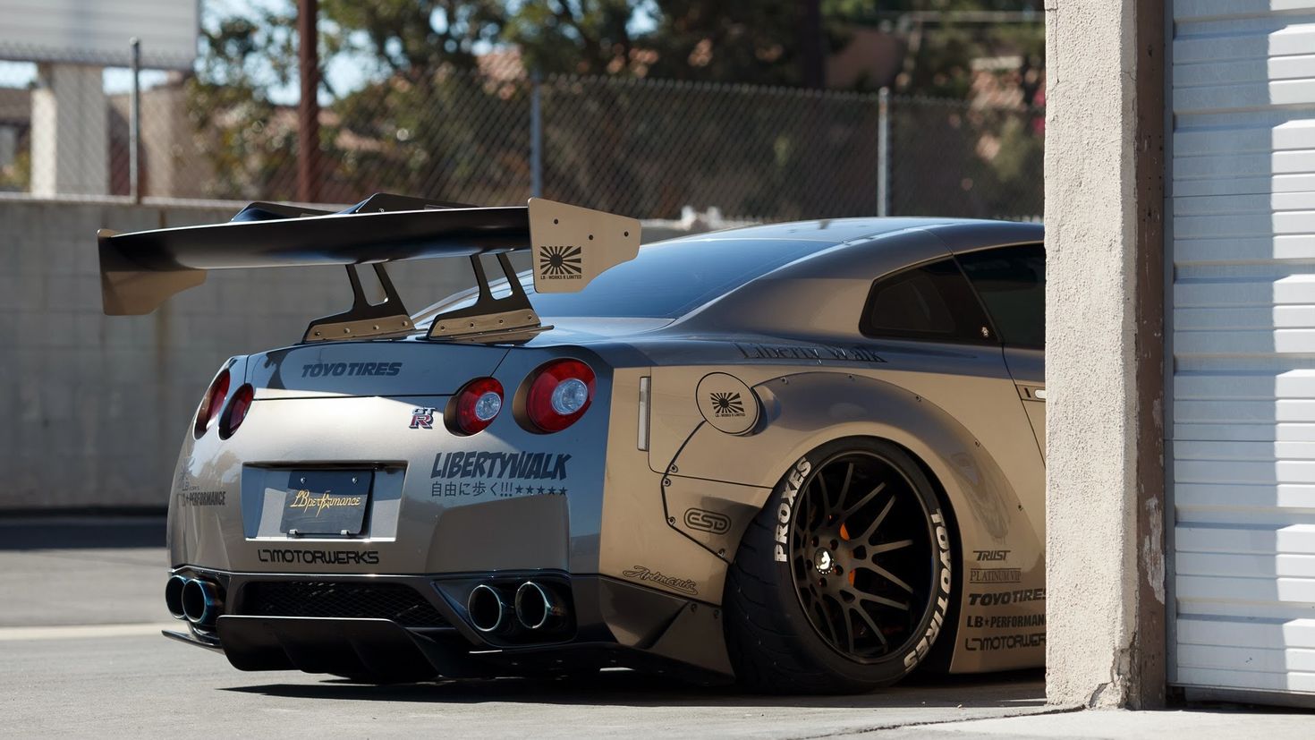 Nissan Skyline GTR r35 Liberty walk