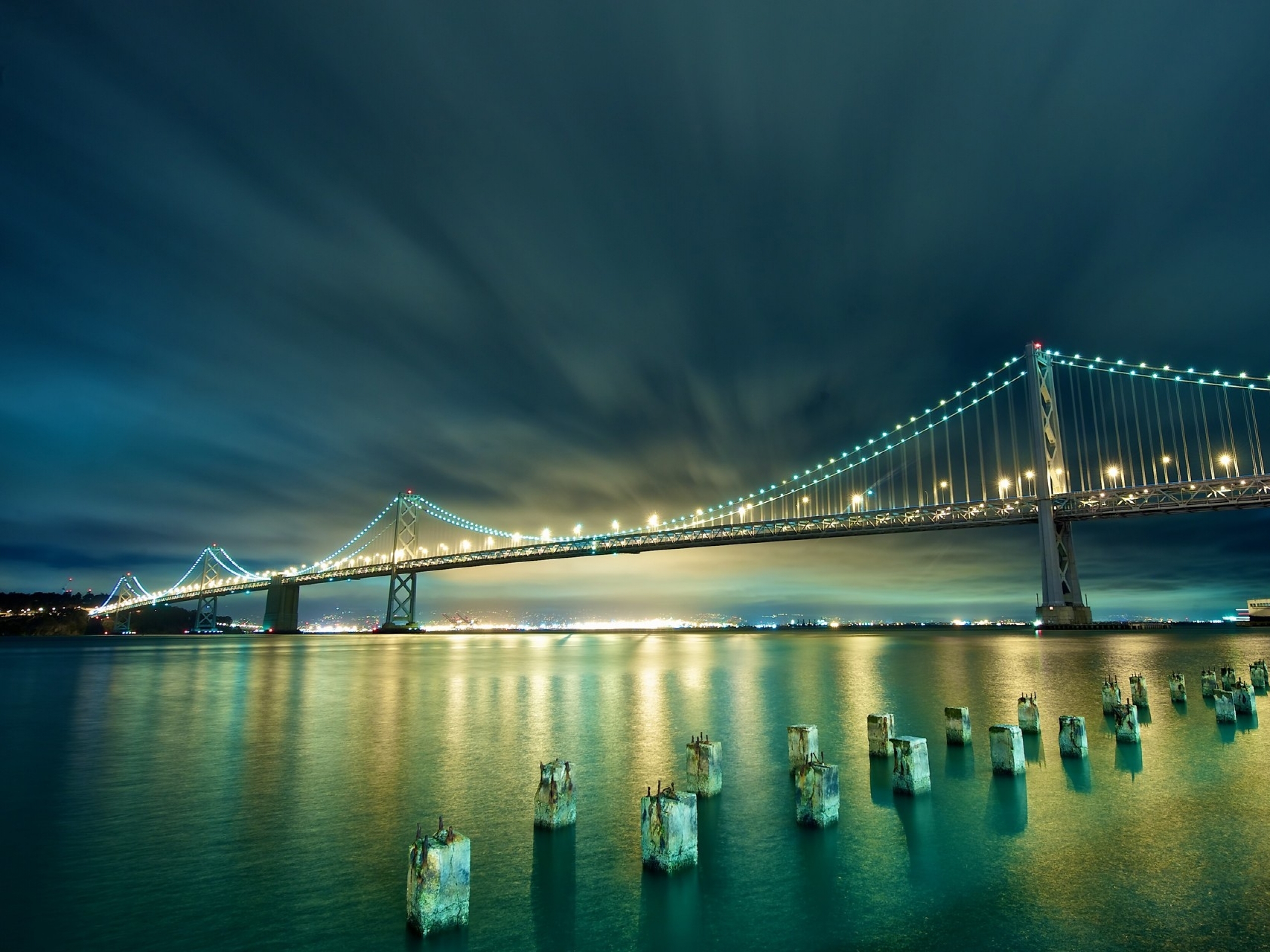 Делаем бридж. Вантовый мост Сан Франциско. Мост Бэй бридж ночью. Подвесной мост Bay Bridge, США. Бруклинский мост Сан Франциско.