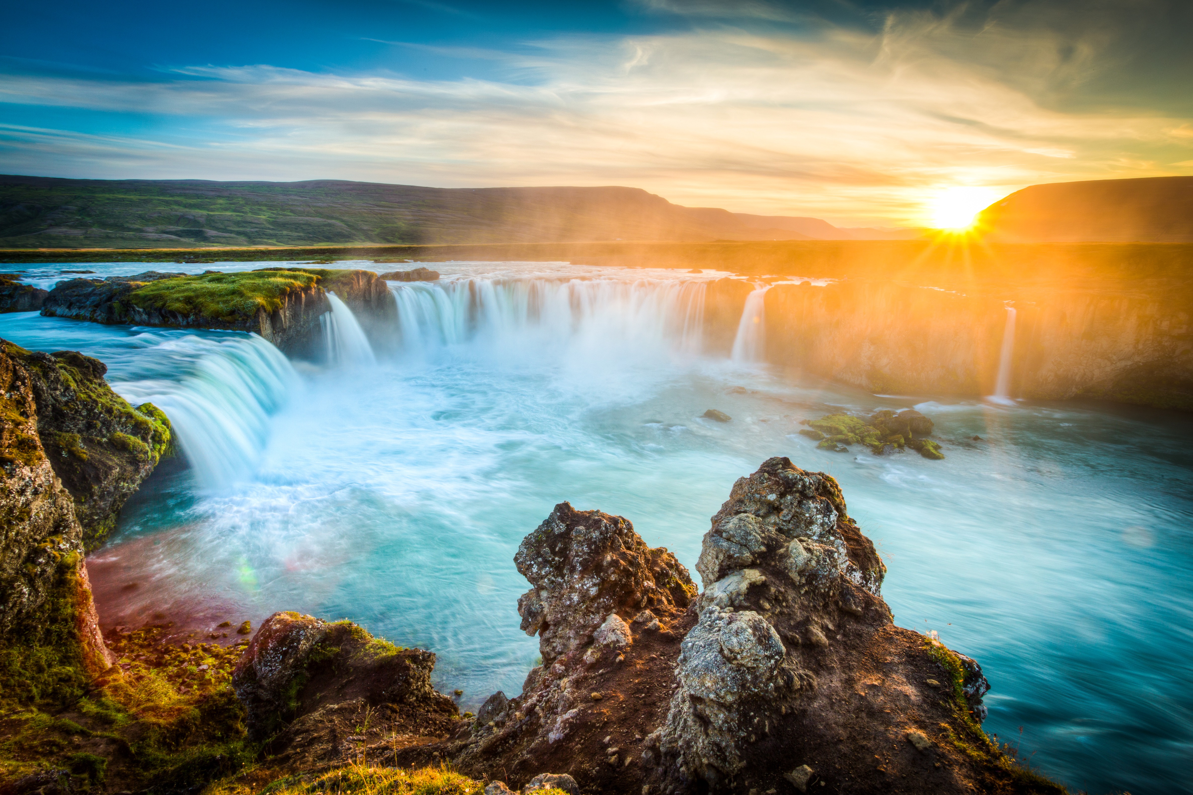 3840x2160. Водопад богов. Годафосс, Исландия.. Водопад Годафосс Исландия природа. Водопад Годафосс, Исландия 3d. Водопад Годафосс Исландия фото.