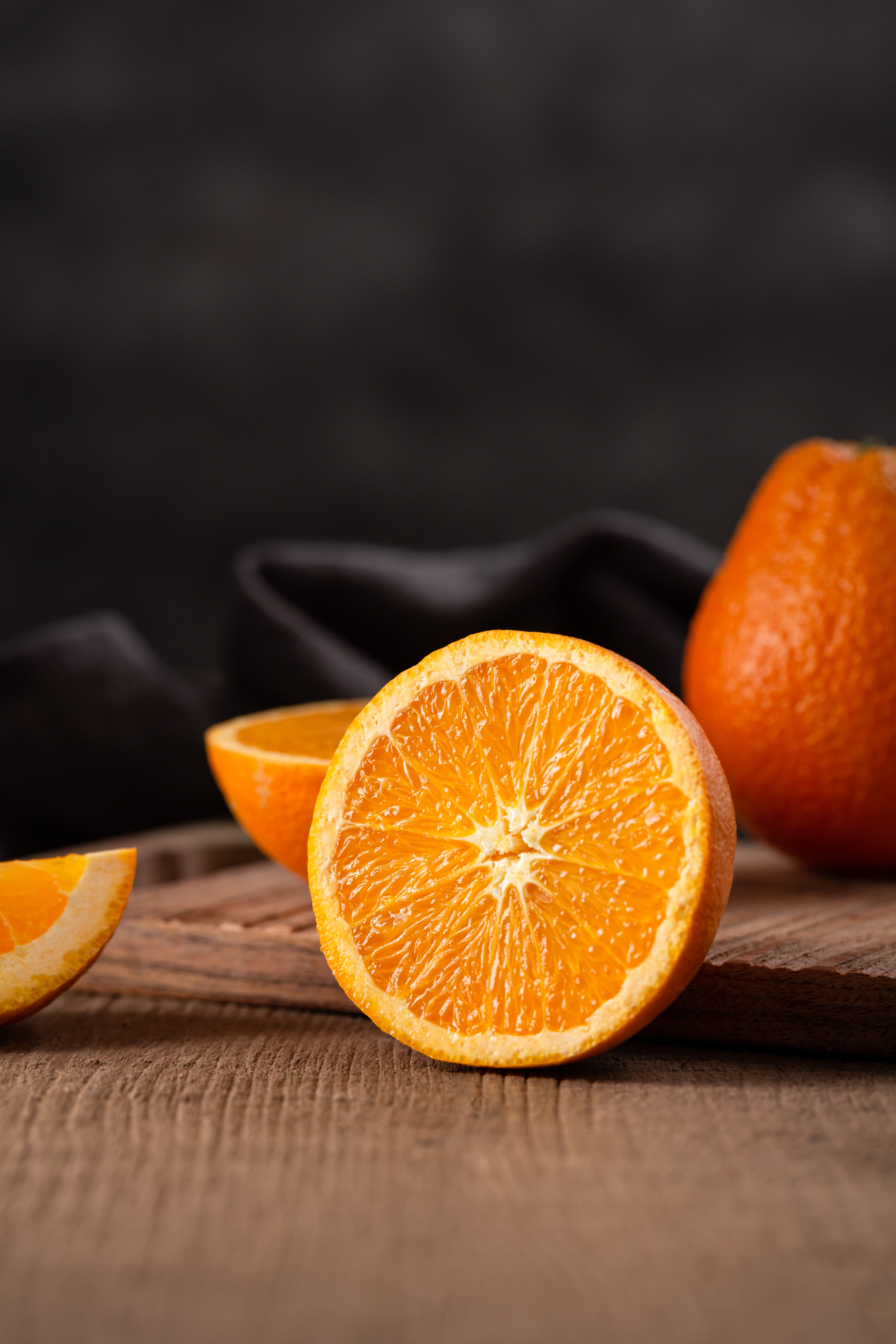 121059 завантажити шпалери оранжевий, цитрусові, їжа, фрукт, цитрус, апельсин, часточки, фрагменти - заставки і картинки безкоштовно