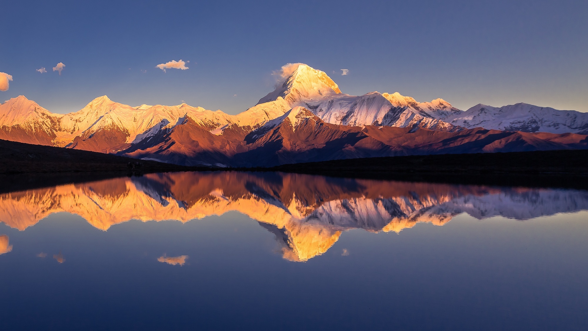 Гималаи озеро