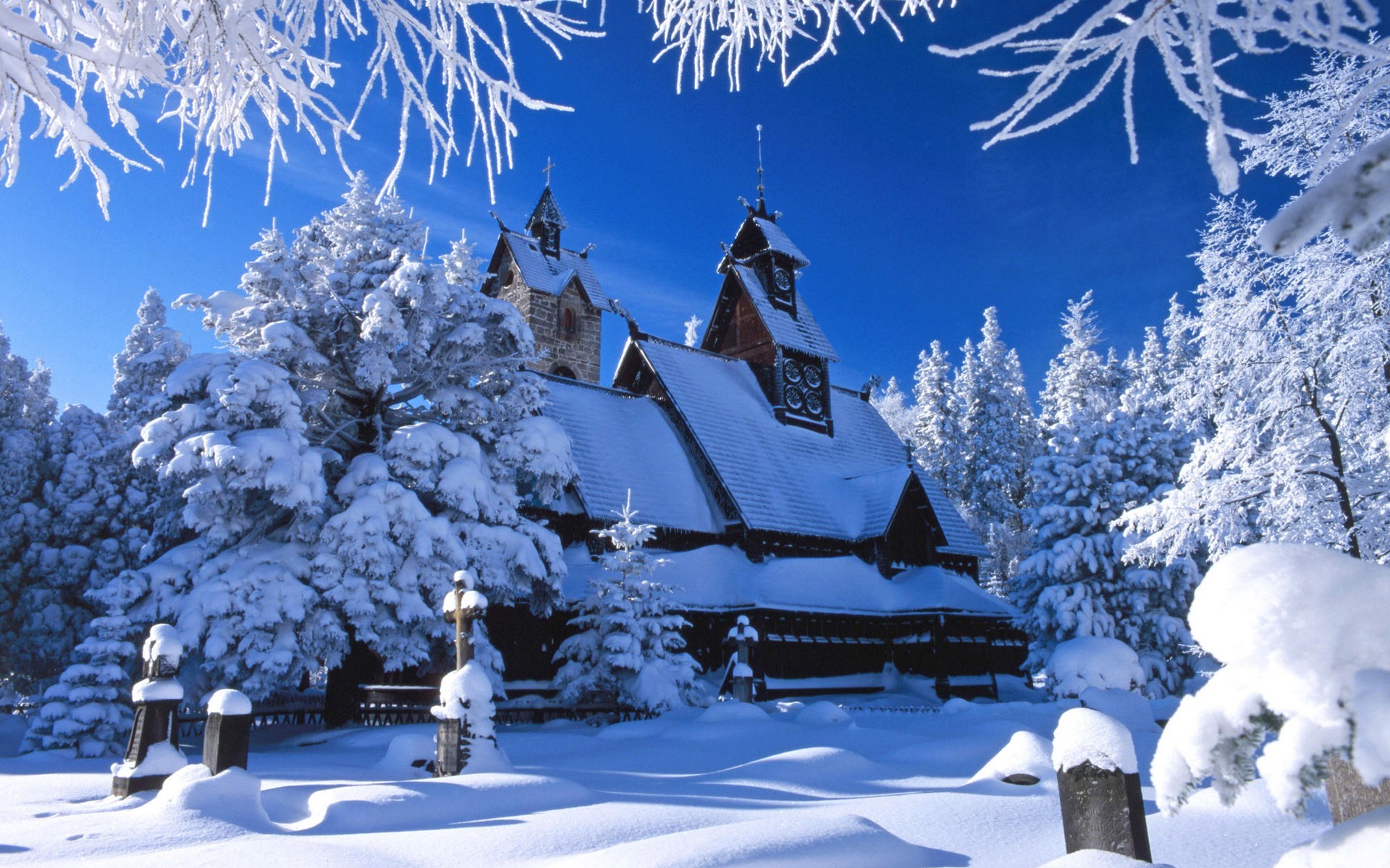Скачать картинку Снег, Пейзаж, Архитектура, Зима в телефон бесплатно.