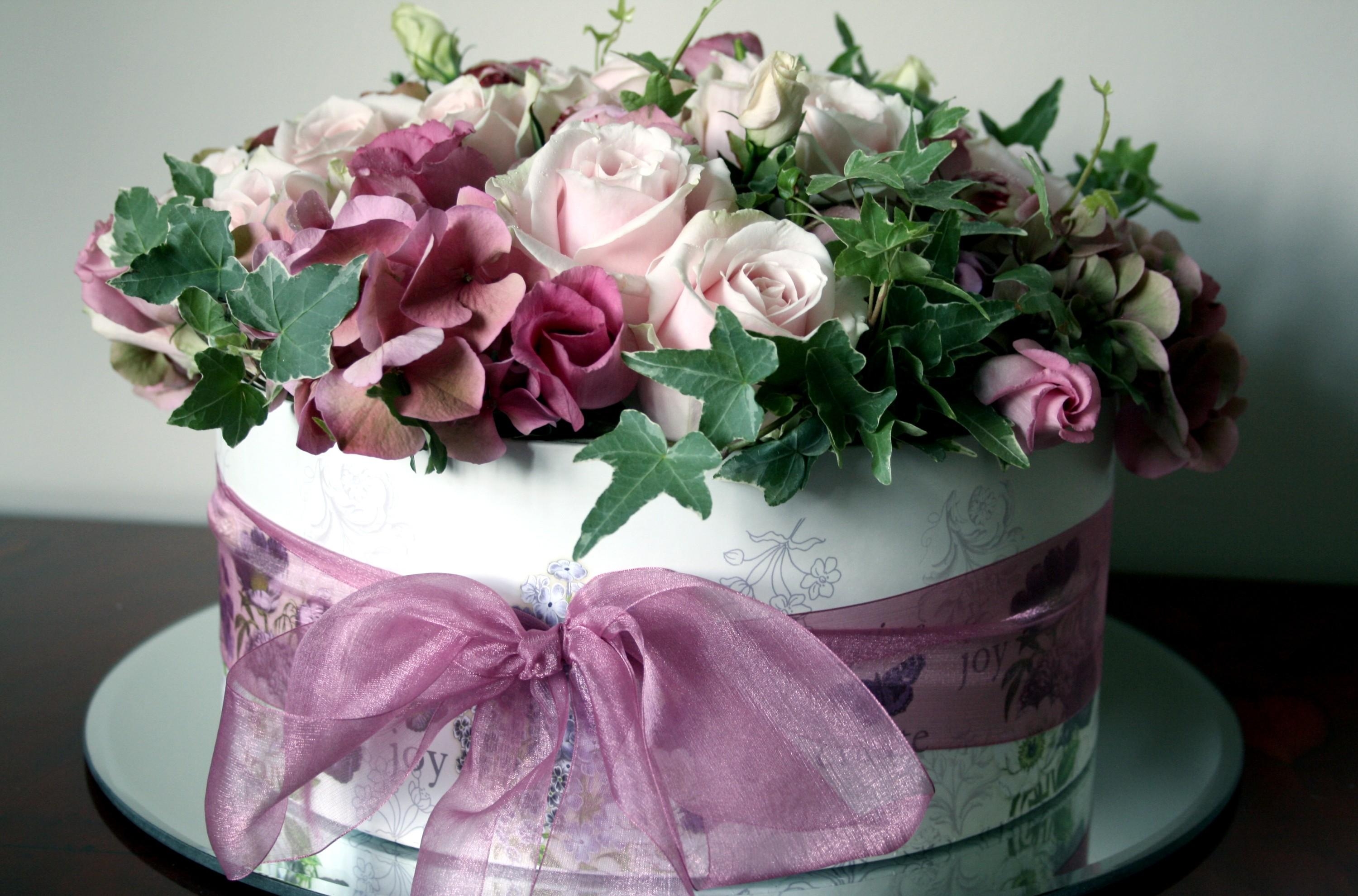 flowers, roses, box, bow, hydrangea, lisianthus russell, lisiantus russell 4K