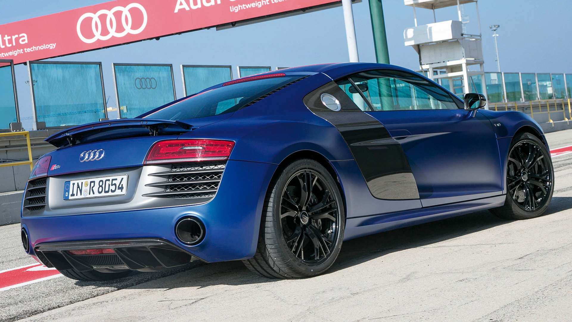 Audi r8 v10 Plus 2012