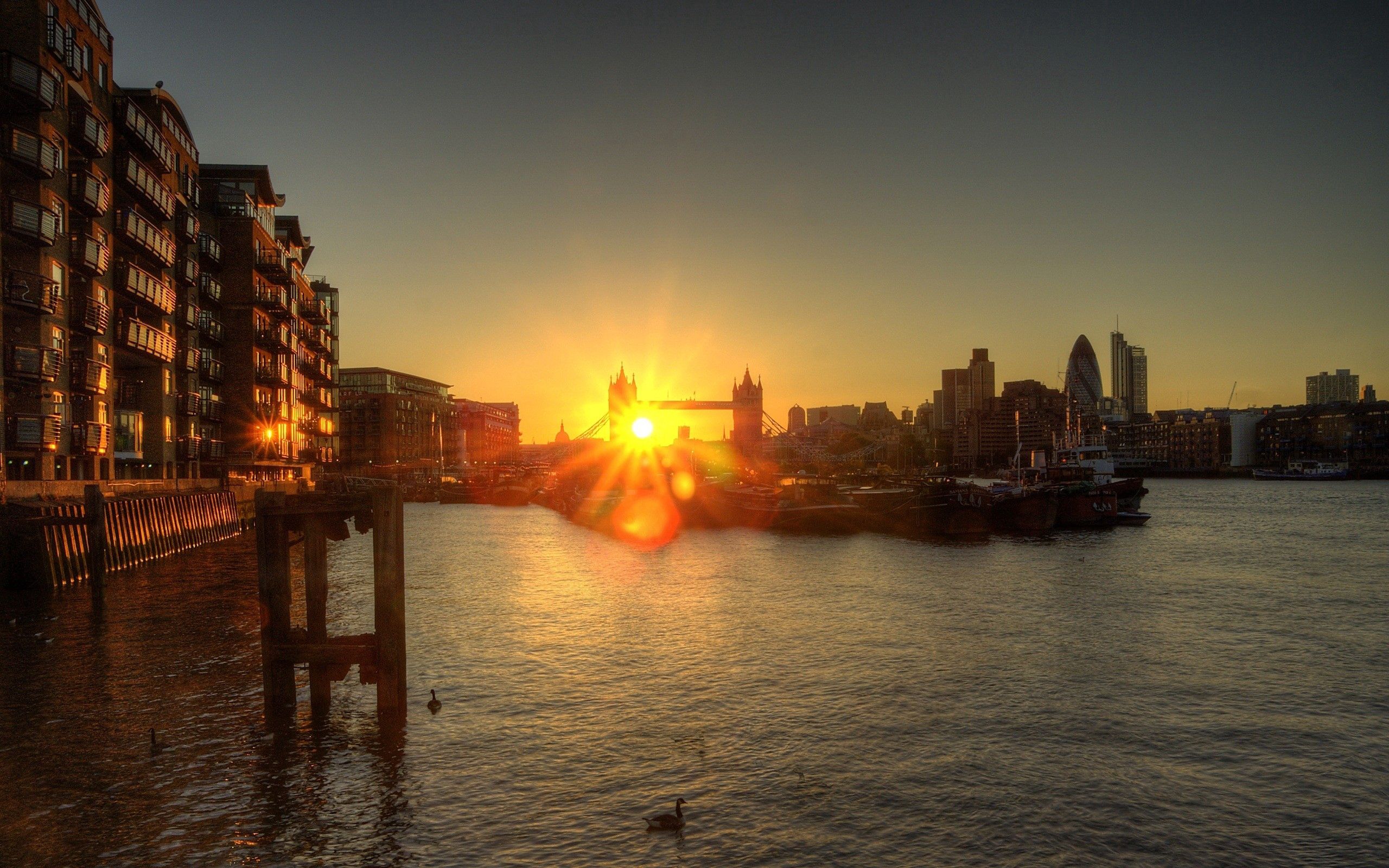 cities, rivers, dawn, london, building, bridge, wharf, sunlight, berth, england