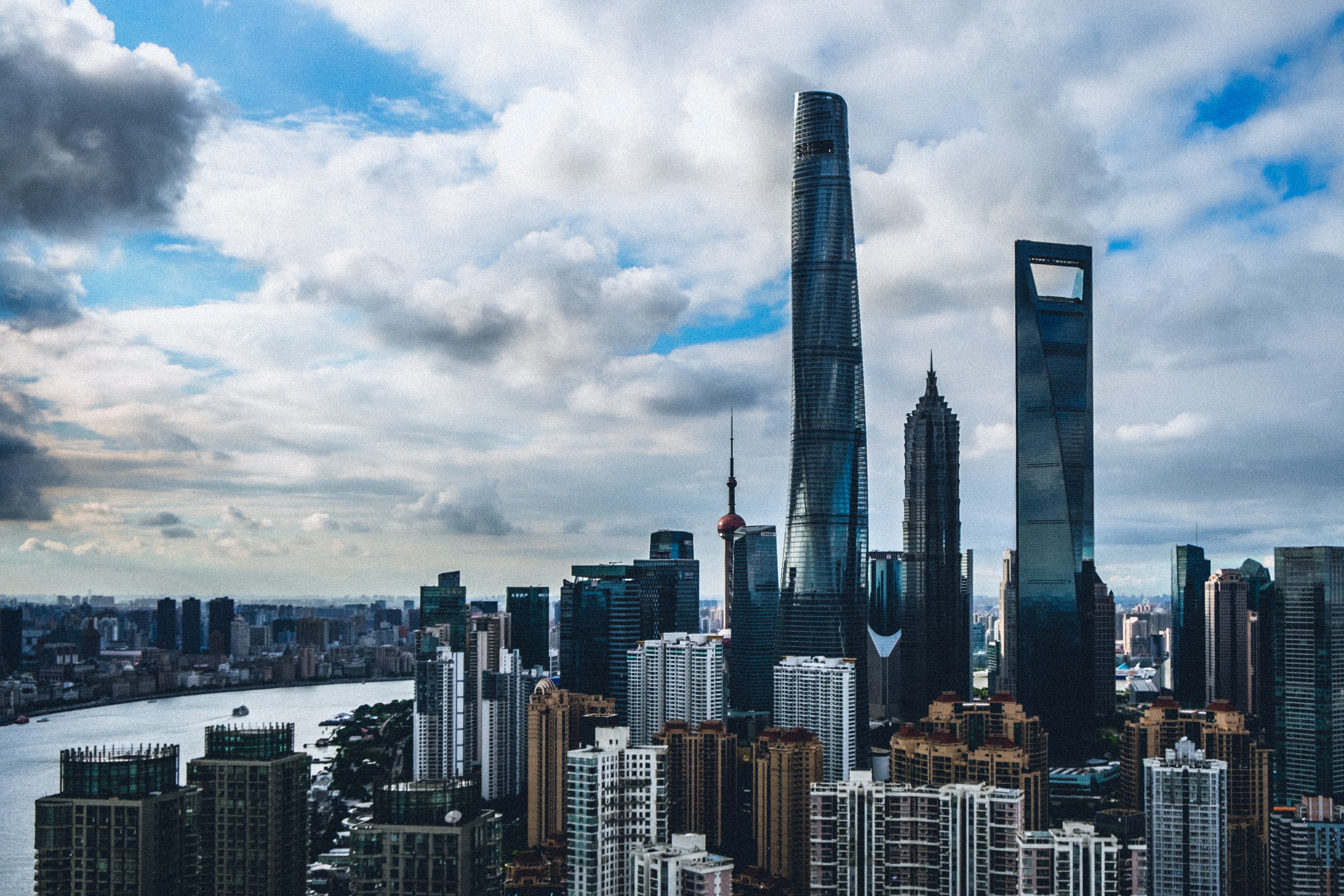 Handy-Wallpaper Wolkenkratzer, Gebäude, Städte, China, Shanghai kostenlos herunterladen.