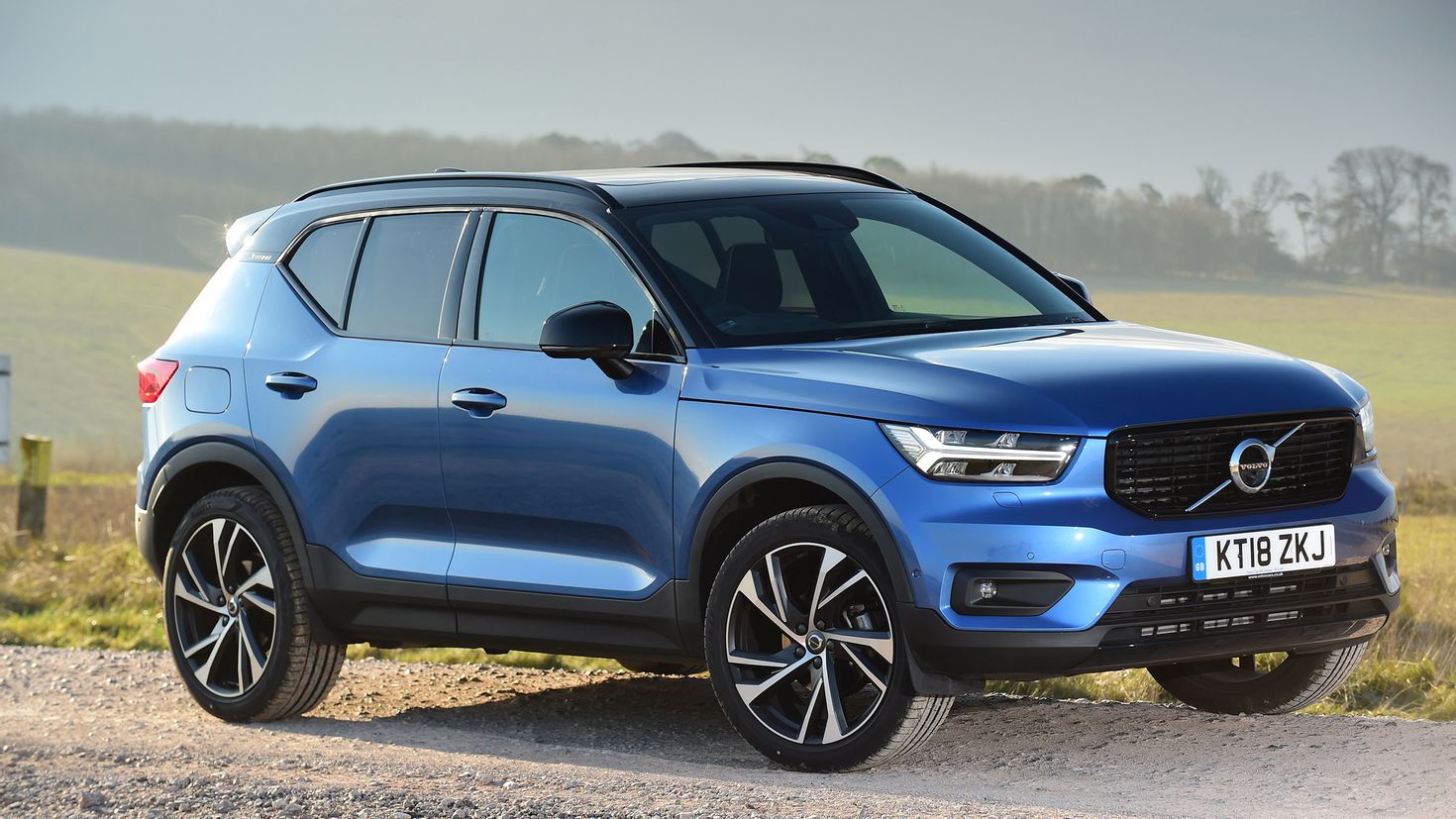 Volvo xc40. Volvo xc40 Blue. Volvo xc40 t3. Volvo xc40 синий. Volvo 40 xc40.