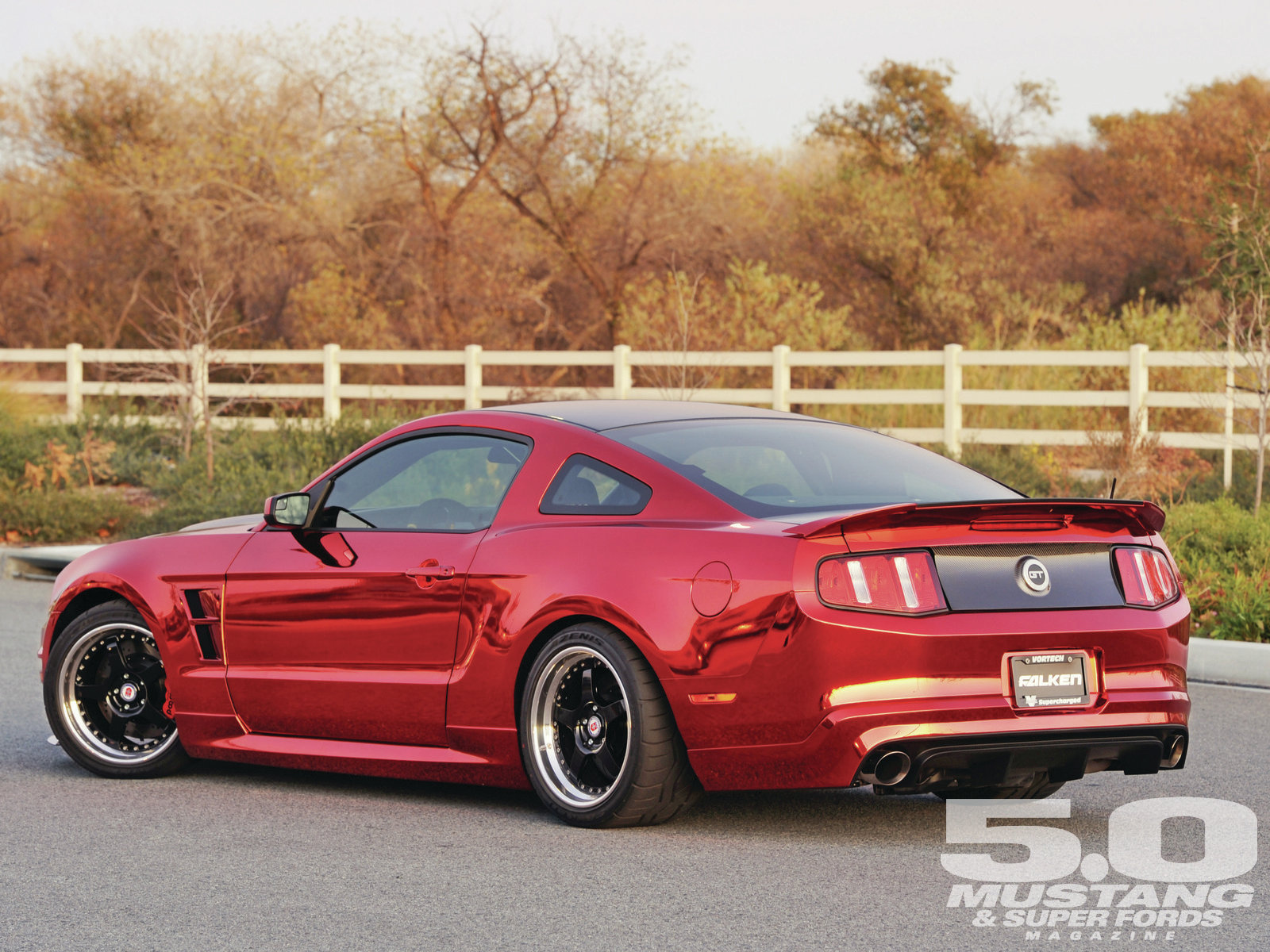 Ford Mustang Gt Cellphone FHD pic