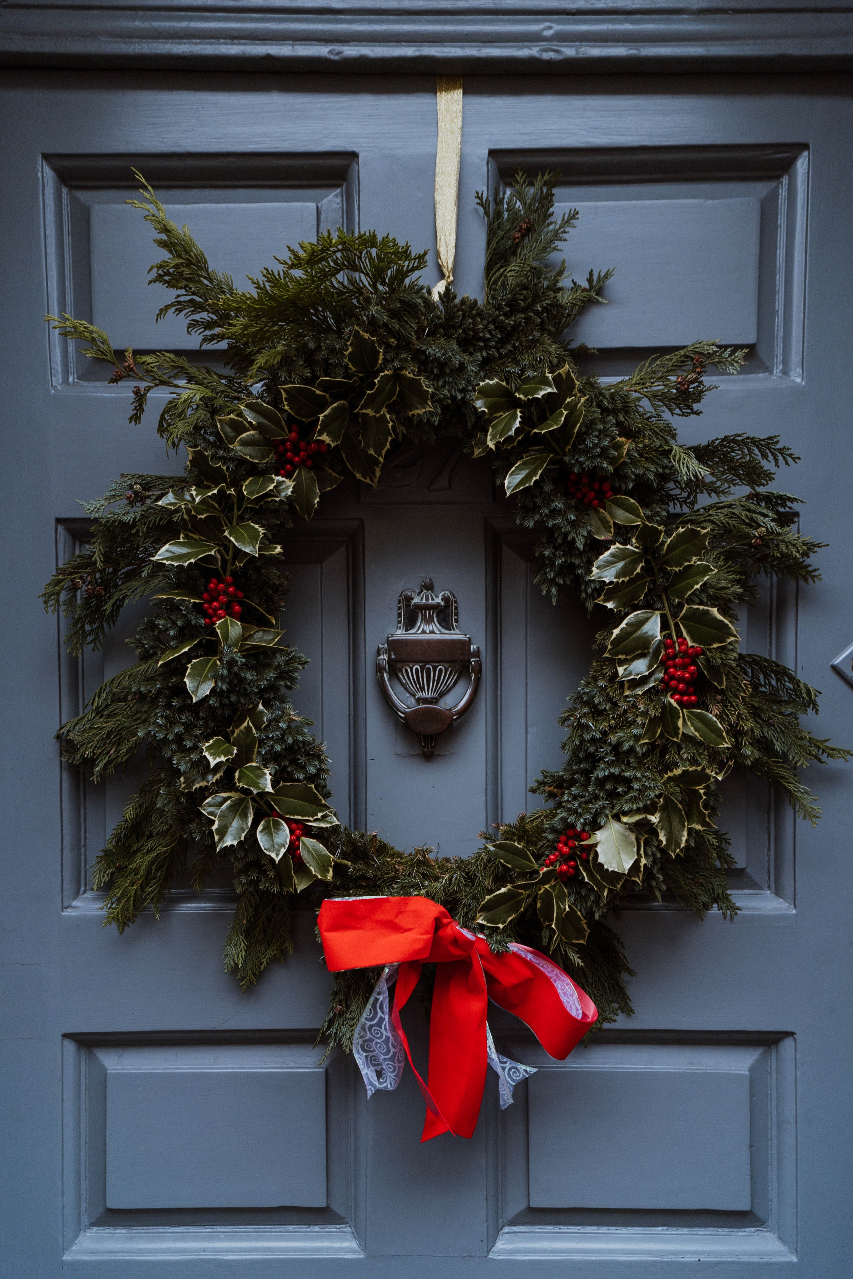 Download mobile wallpaper Decoration, Wreath, Holidays, New Year, Door, Christmas for free.