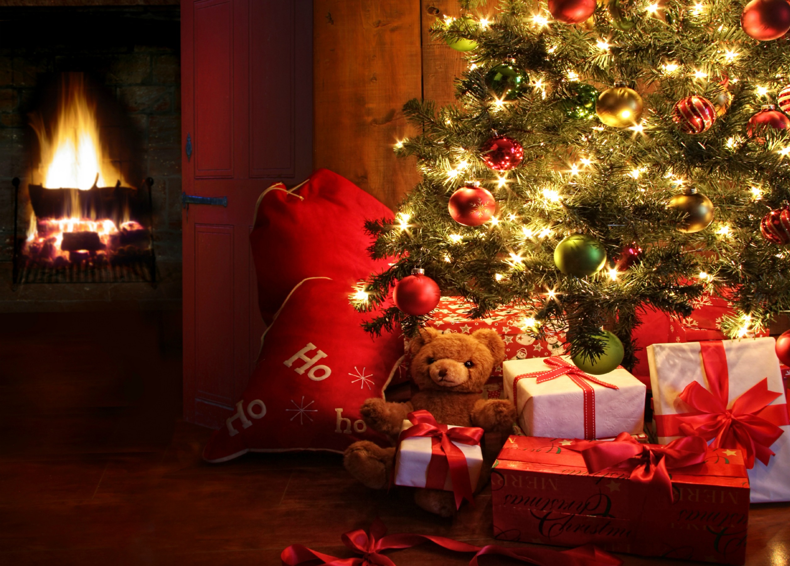christmas lights, gift, holiday, christmas, christmas ornaments, fireplace, teddy bear 4K Ultra