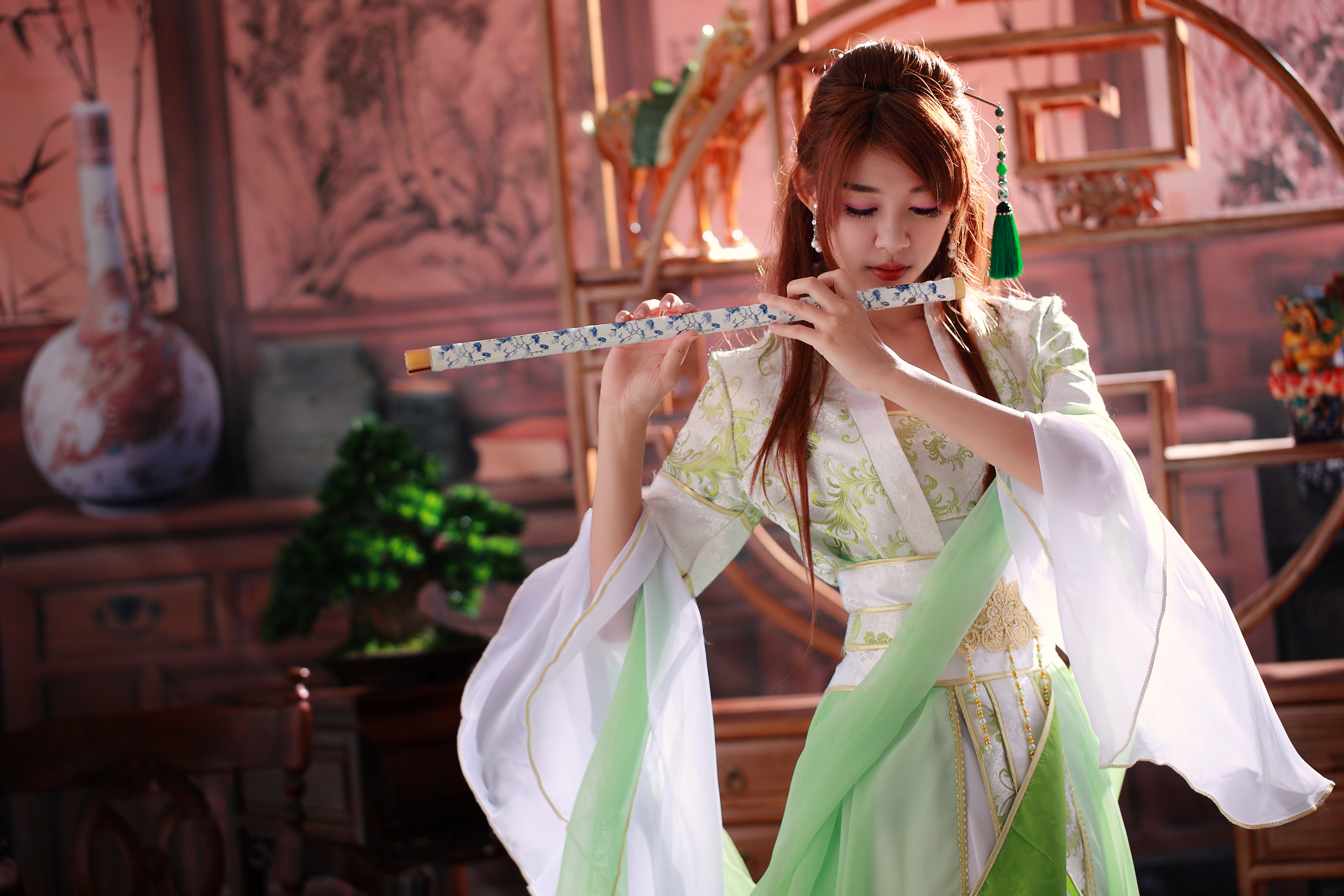 1522624 baixar imagens mulheres, xiǎo zǐ, asiática, flauta, músico, traje nacional - papéis de parede e protetores de tela gratuitamente