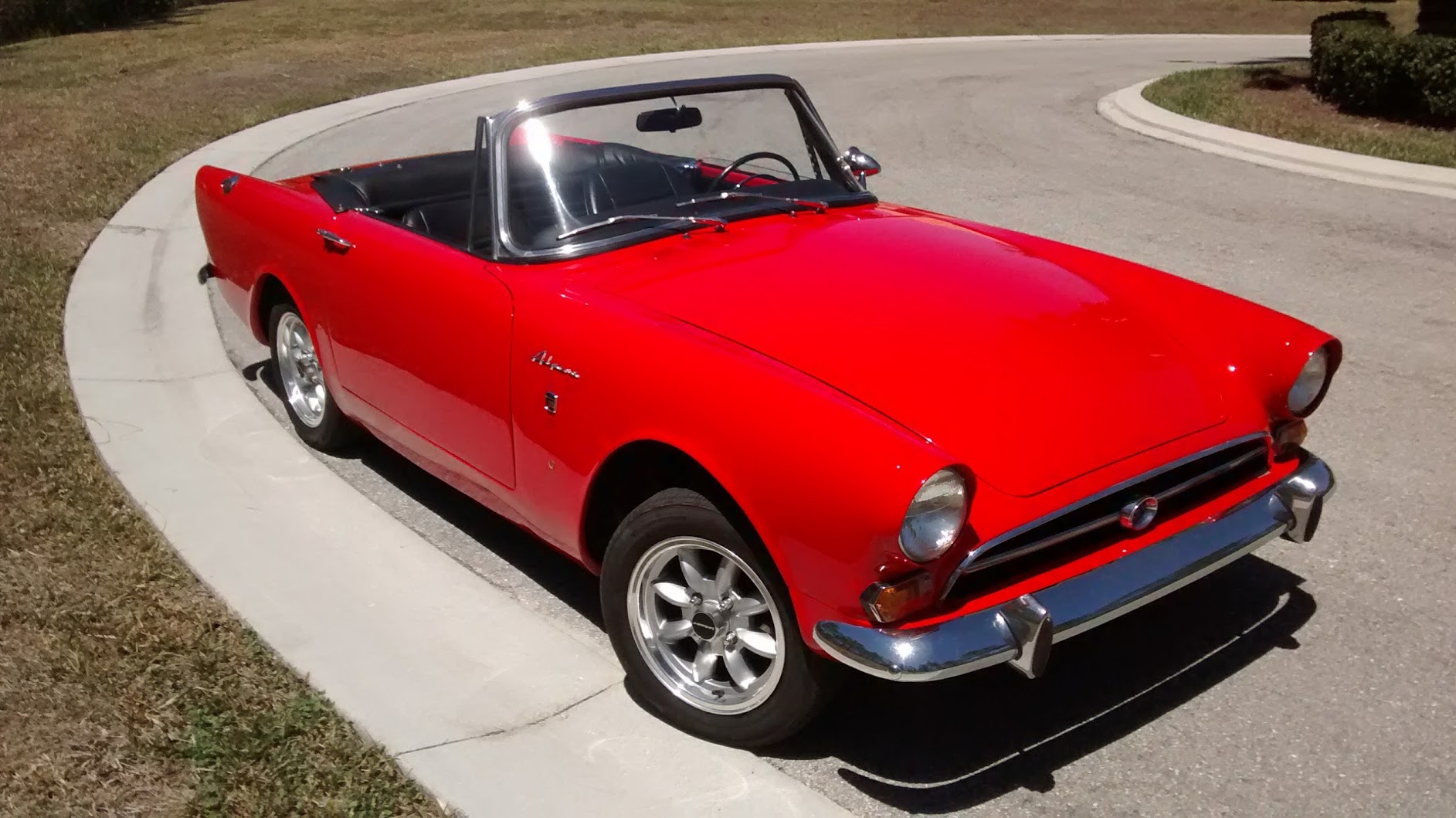 1967 sunbeam tiger. Sunbeam Alpine Convertible. Sunbeam автомобиль. Санбим автомобиль фото. Sunbeam car.