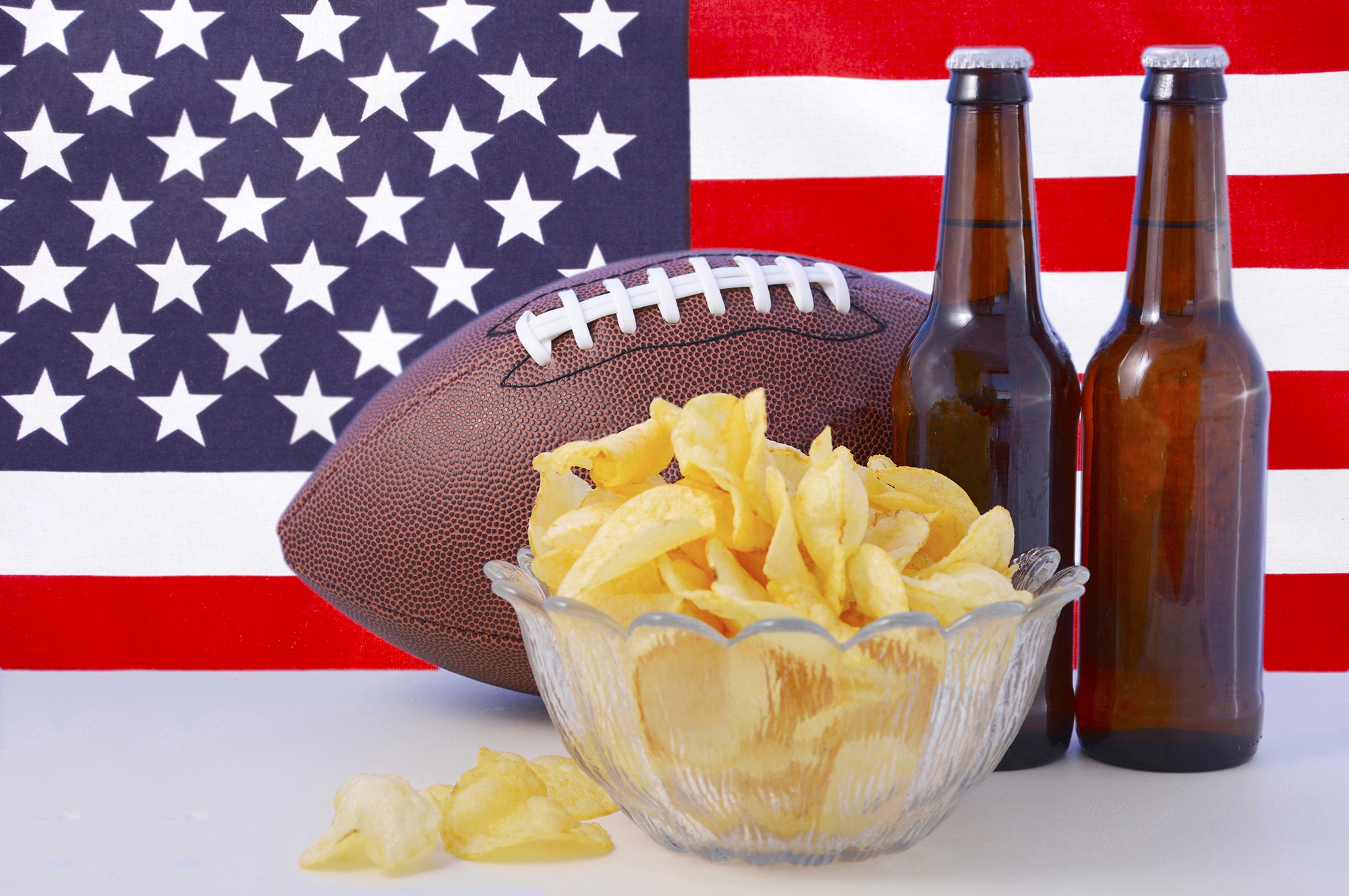 photography, still life, alcohol, american flag, ball, beer, chips 2160p
