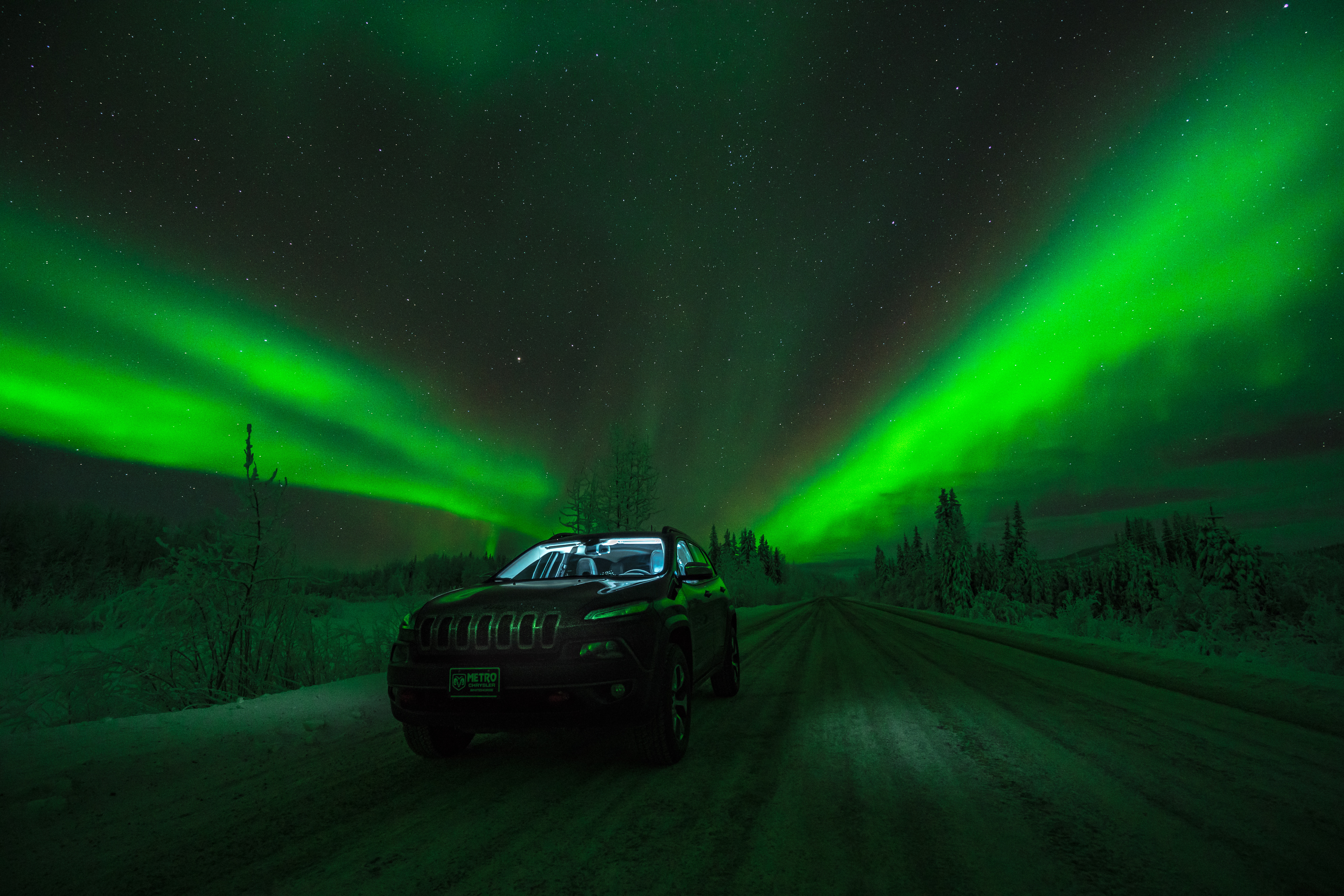 aurora borealis, northern lights, winter, cars, road, car, starry sky mobile wallpaper