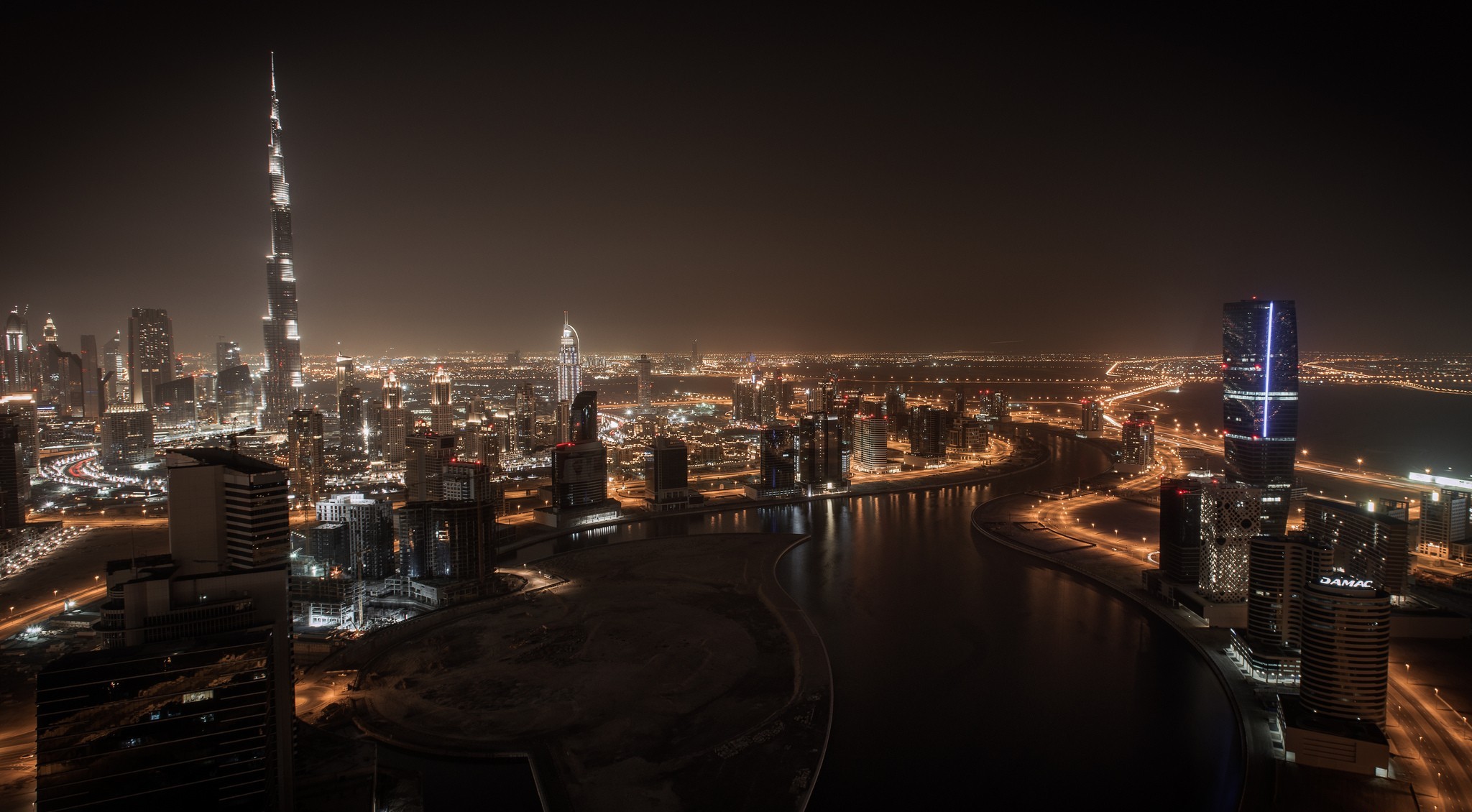 Панорама ночного Дубая