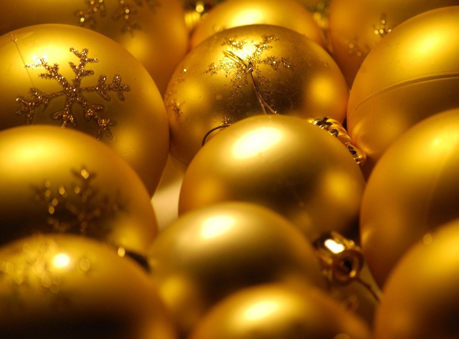 Download PC Wallpaper holidays, gold, shine, brilliance, christmas decorations, christmas tree toys, balls