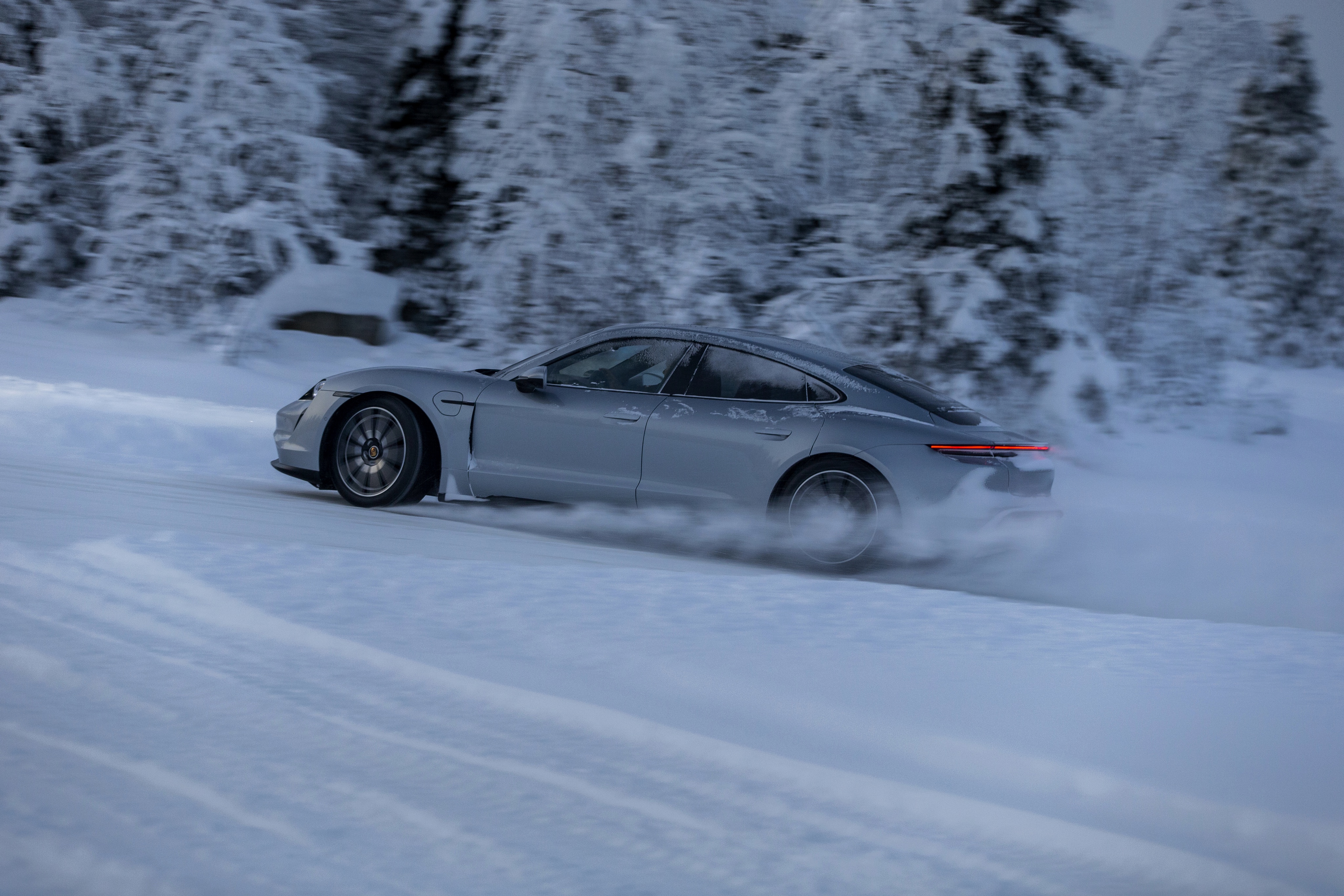 Porsche Snow