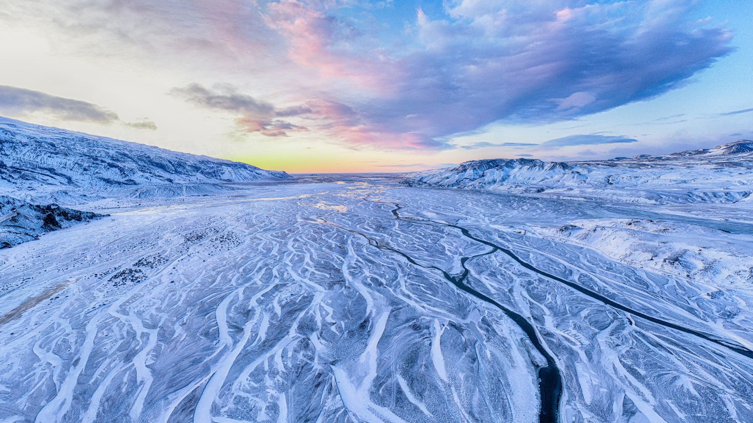 Сугроб 5 букв. Зимний Байкал. Байкал зимой. Снег. Исландия ледники.