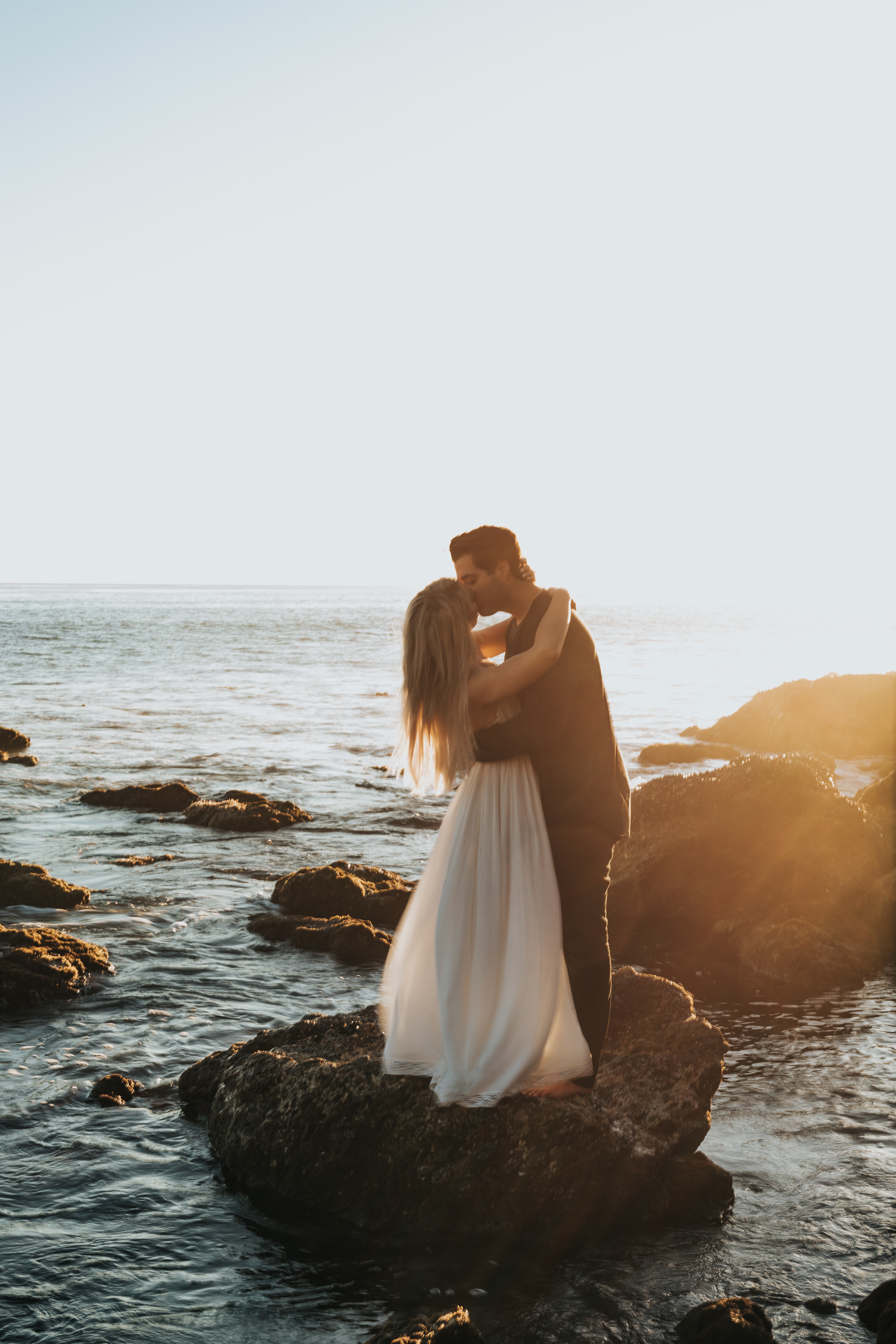 romance, tenderness, couple, love, kiss, sunset, sea, pair lock screen backgrounds