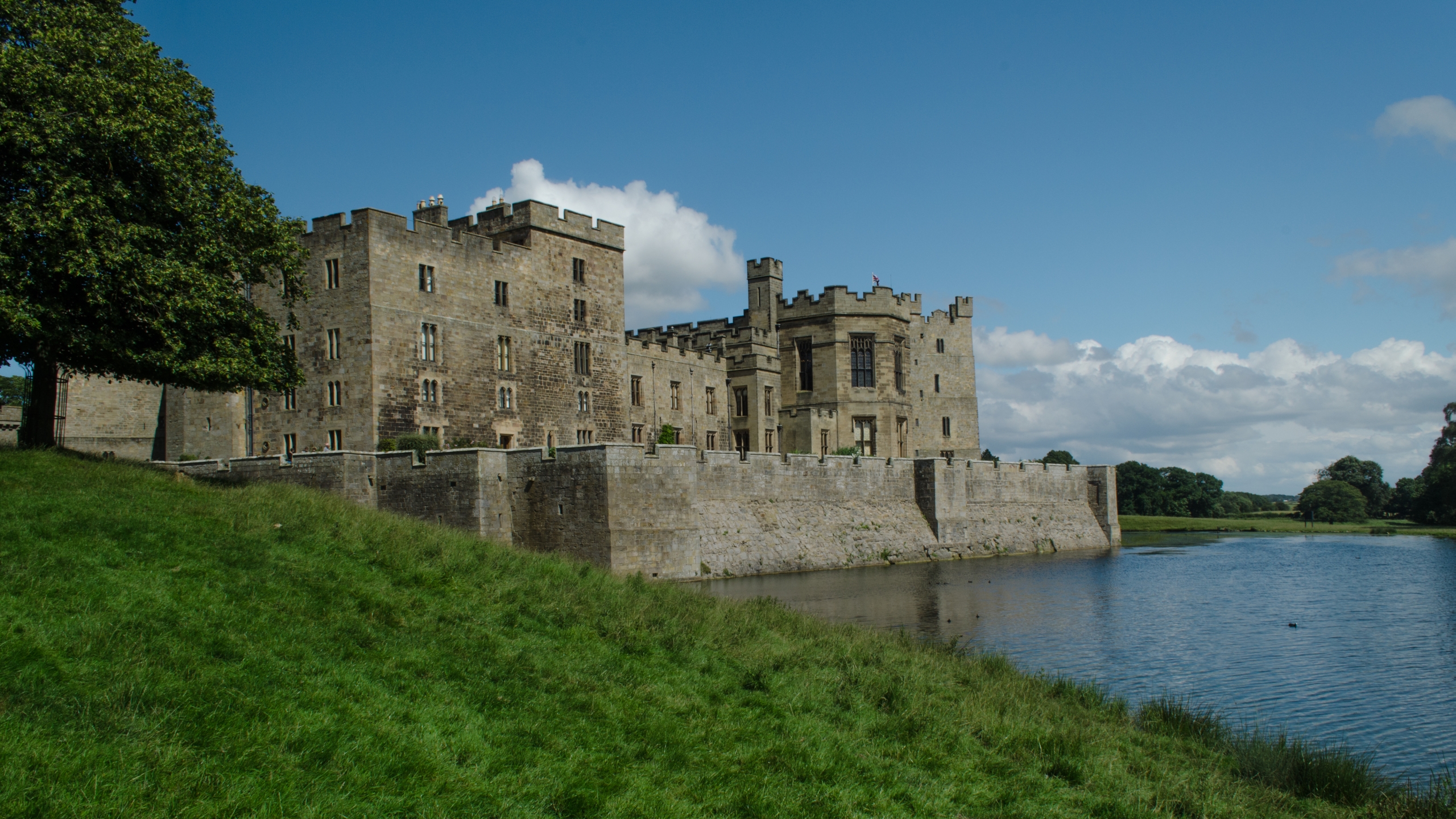 Х замков. Raby Castle Англия. Замок Бларни Ирландия. Брихинский замок Великобритания. Солтвудский замок.